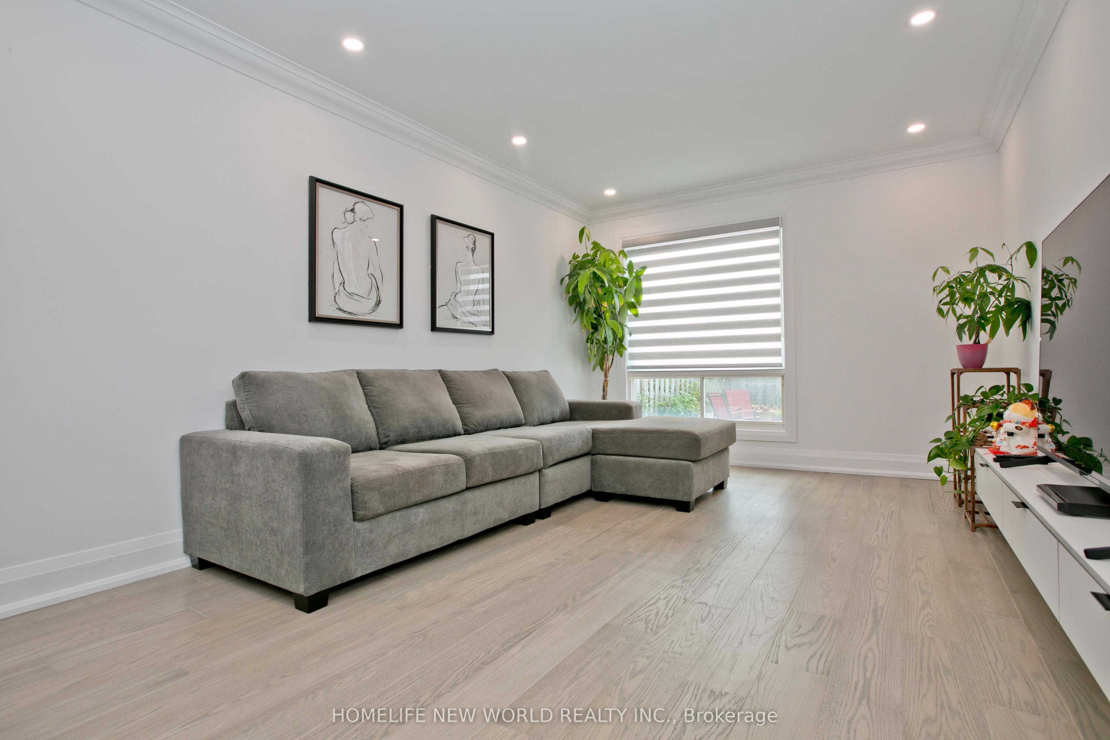 110 Cairncross Crescent, Markham, ON L3S 3X9 photo 5
