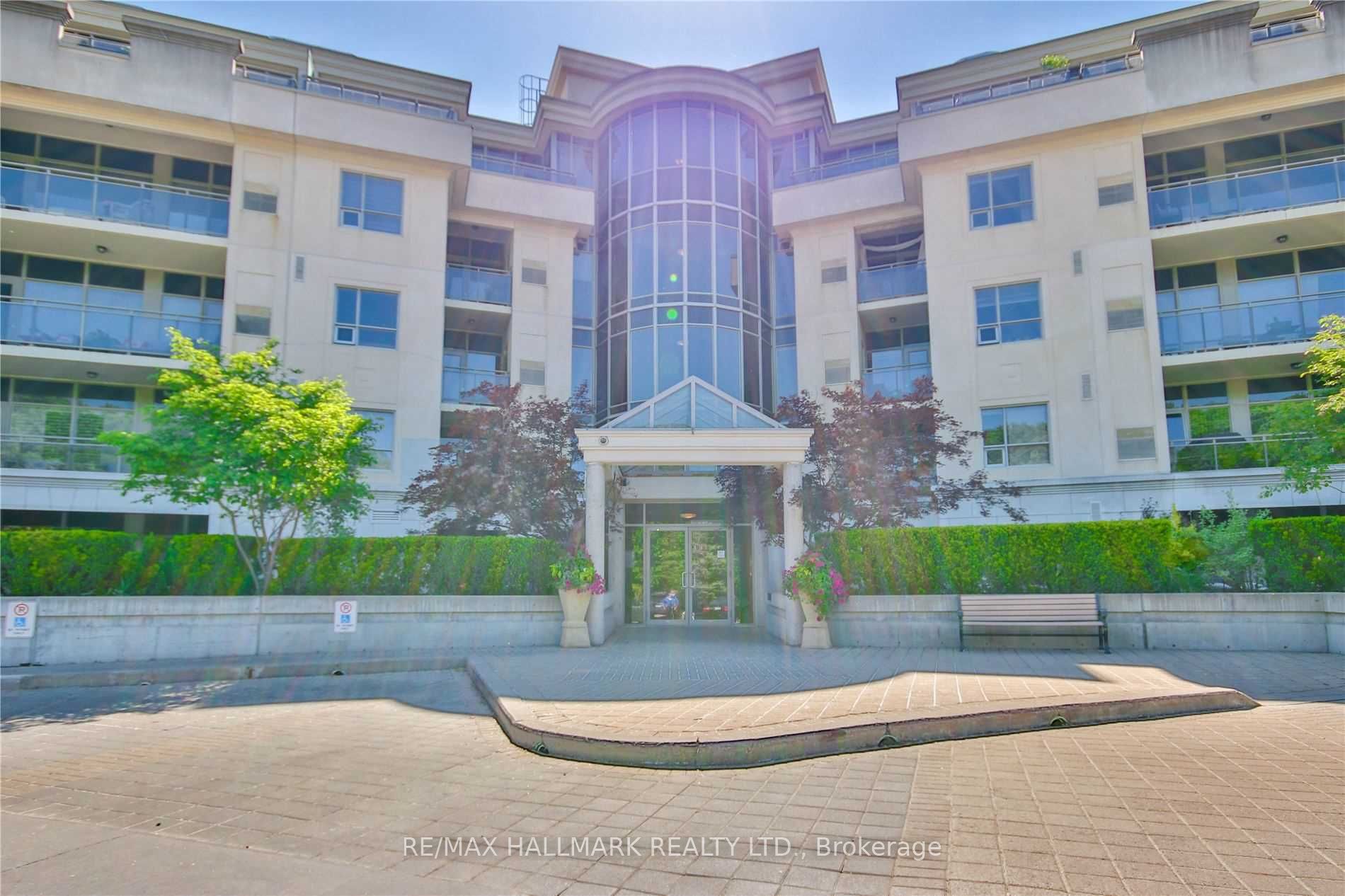 8201 Islington Avenue 411, Vaughan, ON L4L 9S6 photo 3