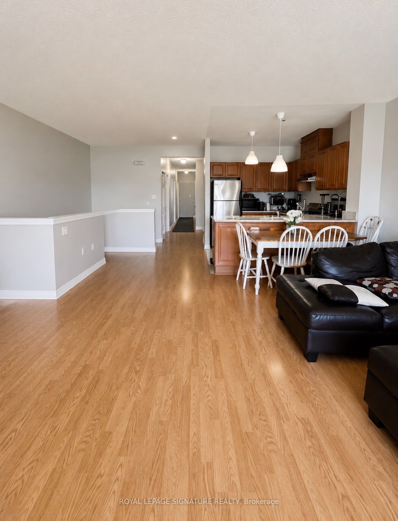 9421 Jane Street 223, Vaughan, ON L6A 4H8 photo 3