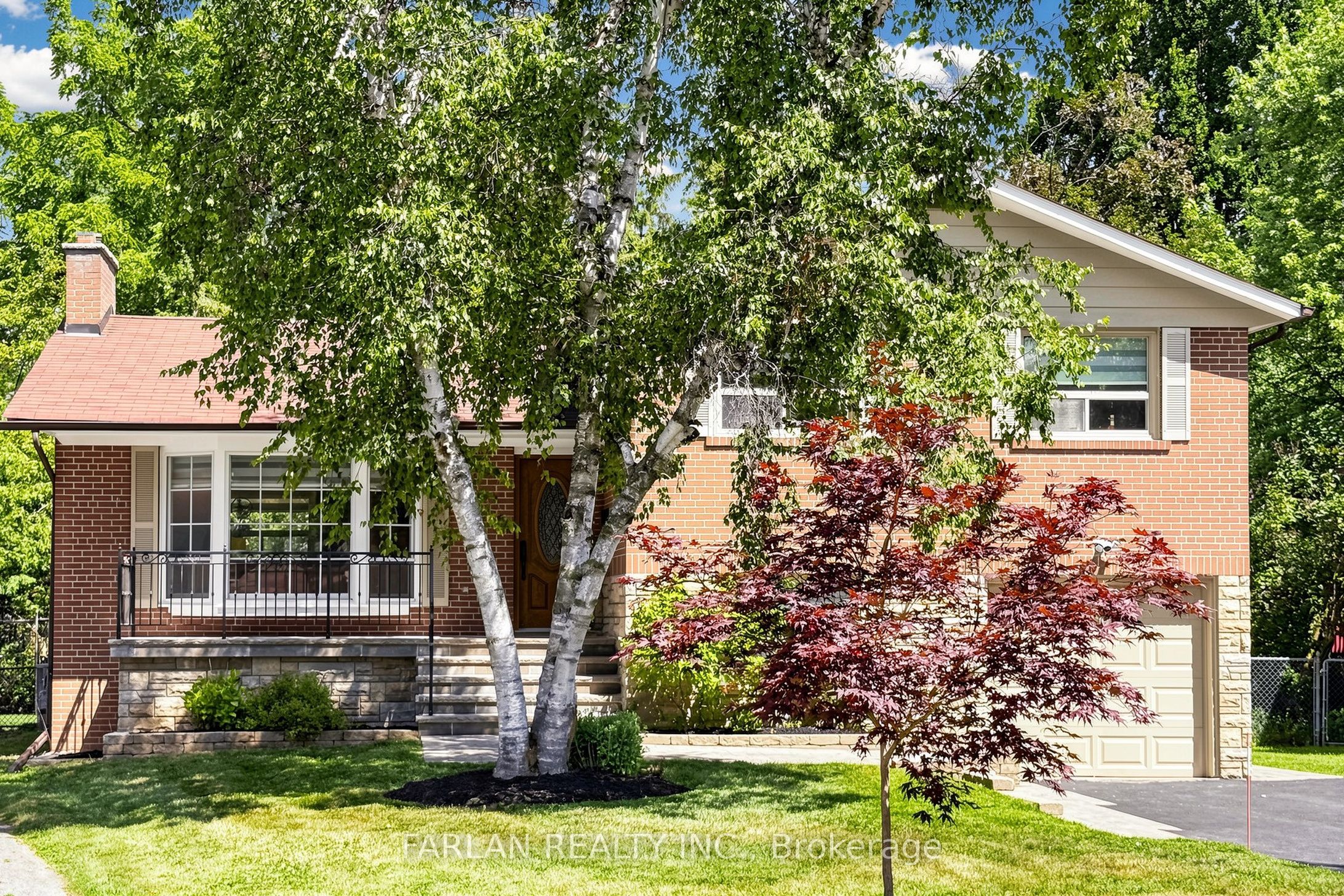 235 Rosemar Gardens, Richmond Hill, ON L4C 3Z8