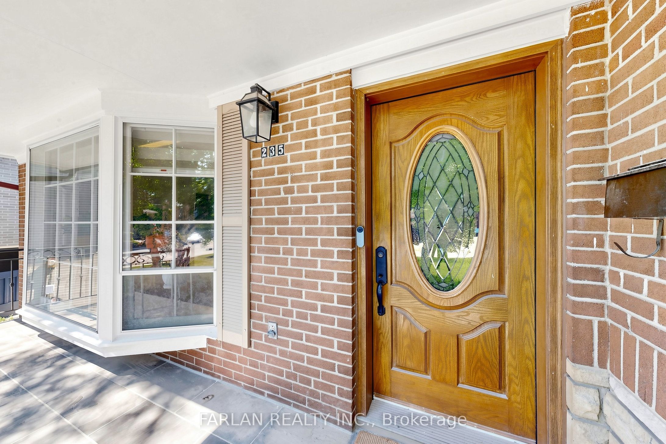 235 Rosemar Gardens, Richmond Hill, ON L4C 3Z8 photo 4