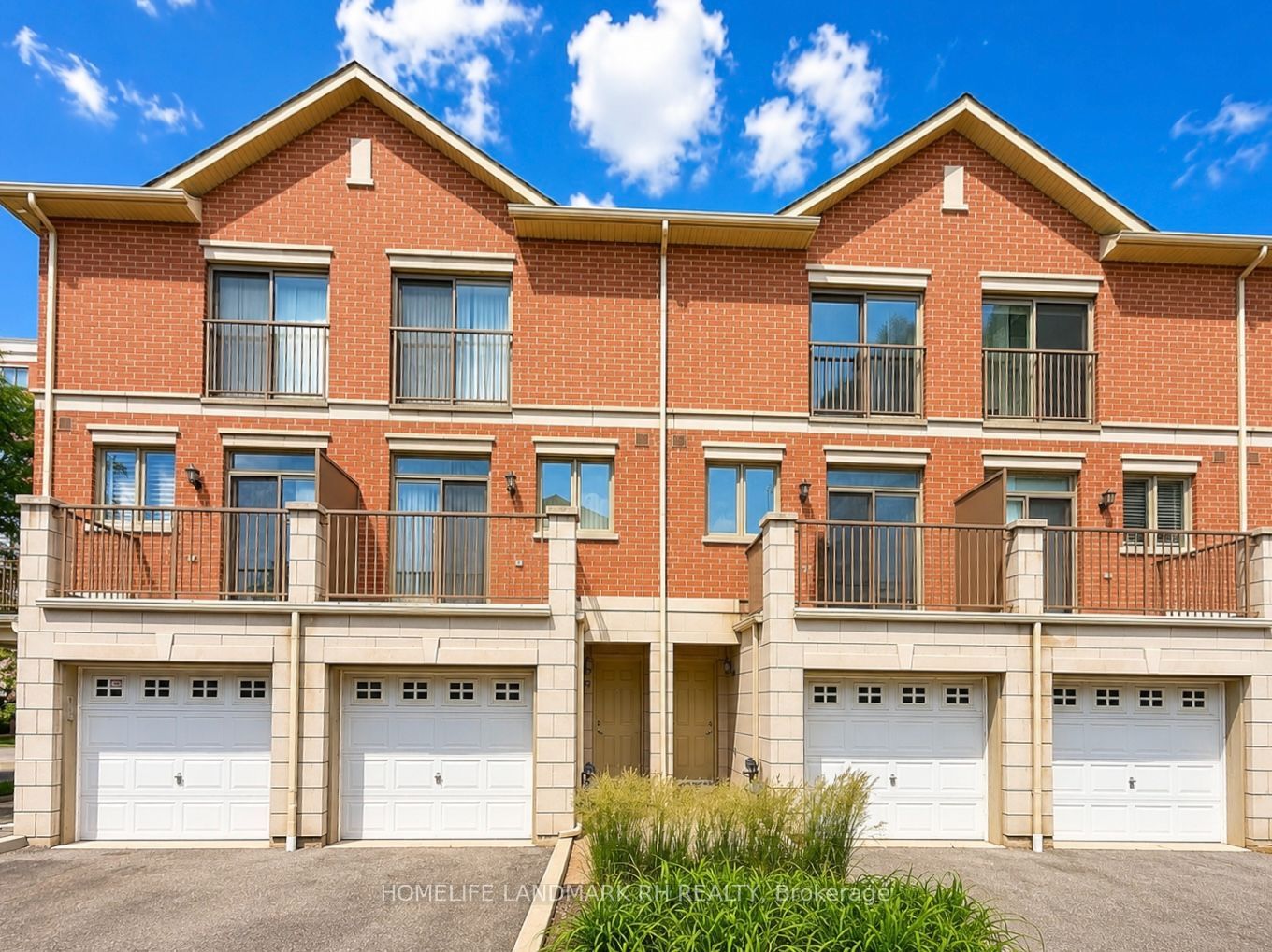 30 TIMES Avenue, Markham, ON L3T 0A3 photo 3