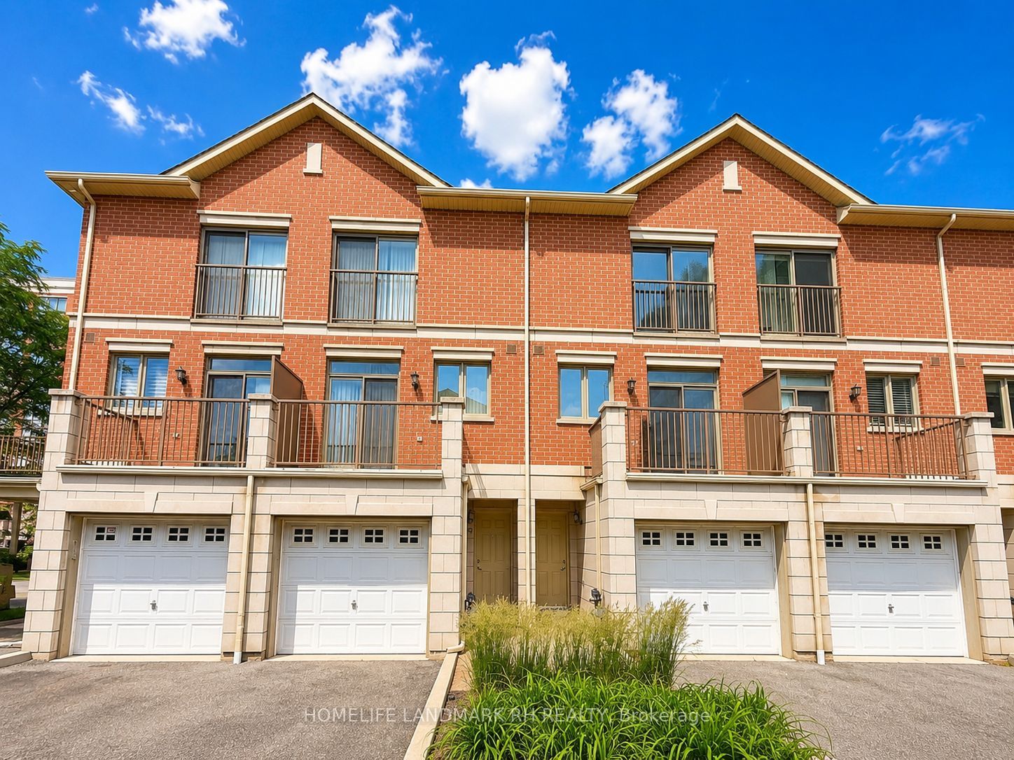 30 TIMES Avenue, Markham, ON L3T 0A3 photo 5