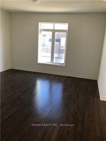 226 Gibson Circle, Bradford West Gwillimbury, ON L3Z 0X1 photo 5