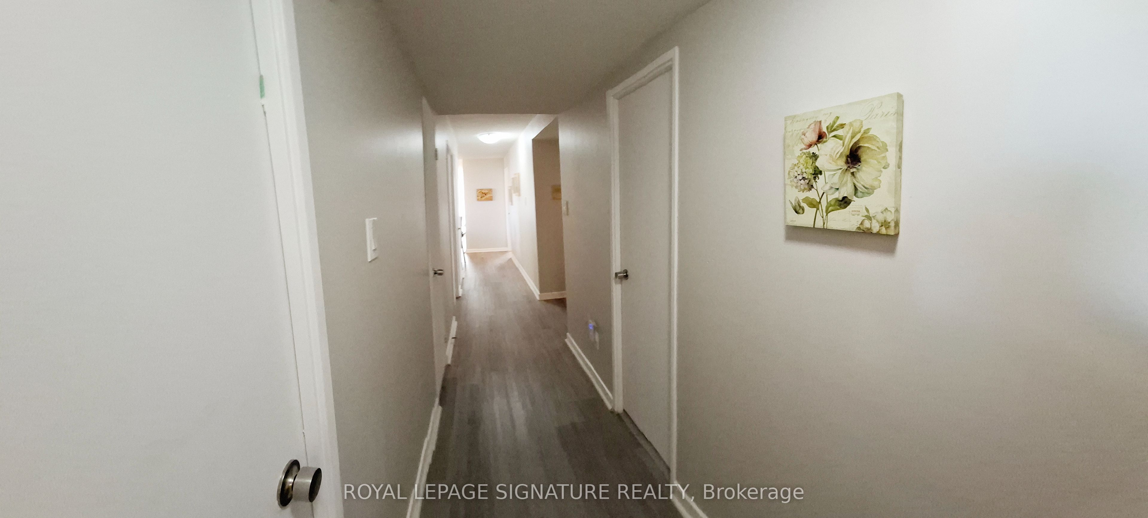 60 INVERLOCHY Boulevard 1210, Markham, ON L3T 4T7 photo 4