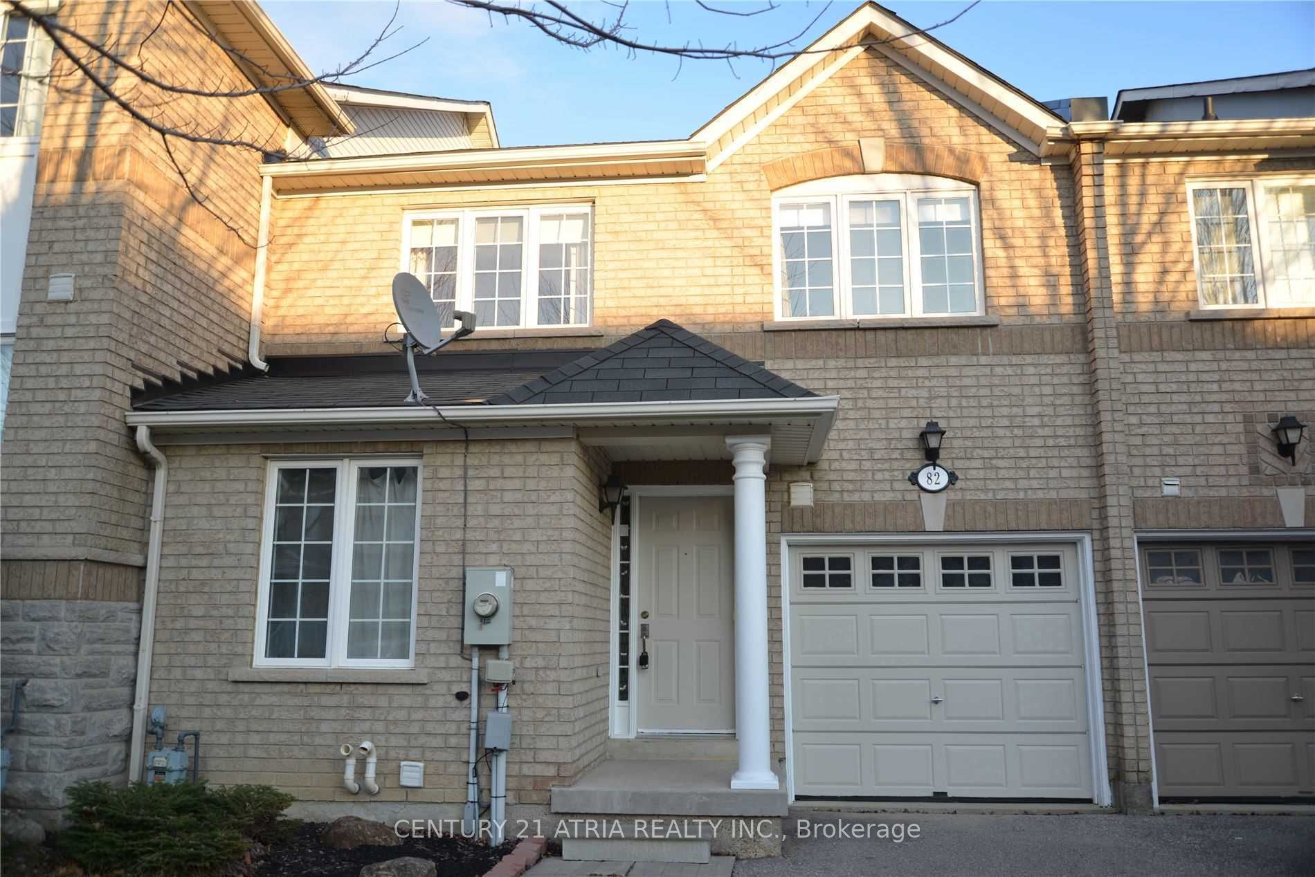 82 Red River Crescent, Newmarket, ON L3X 2R5