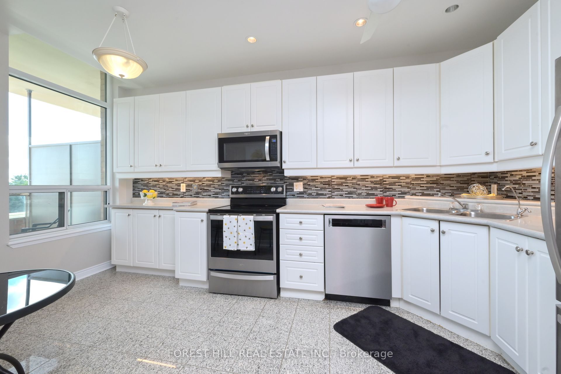 4 Briar Hill Heights 507, New Tecumseth, ON L9R 1Z7 photo 5