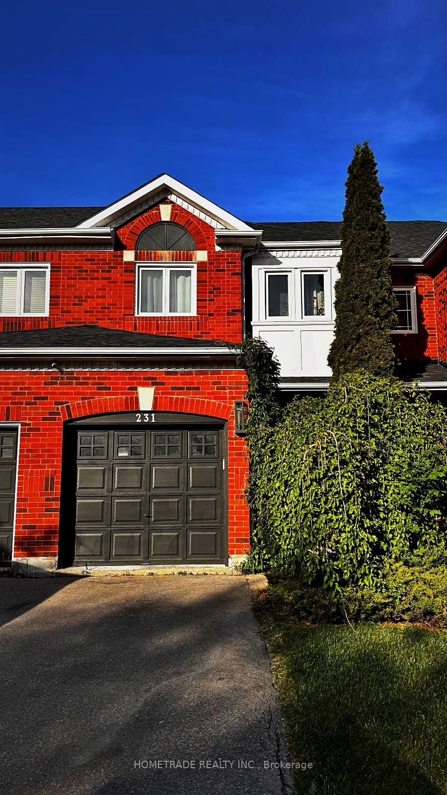 231 Denise Circle, Newmarket, ON L3X 2K2