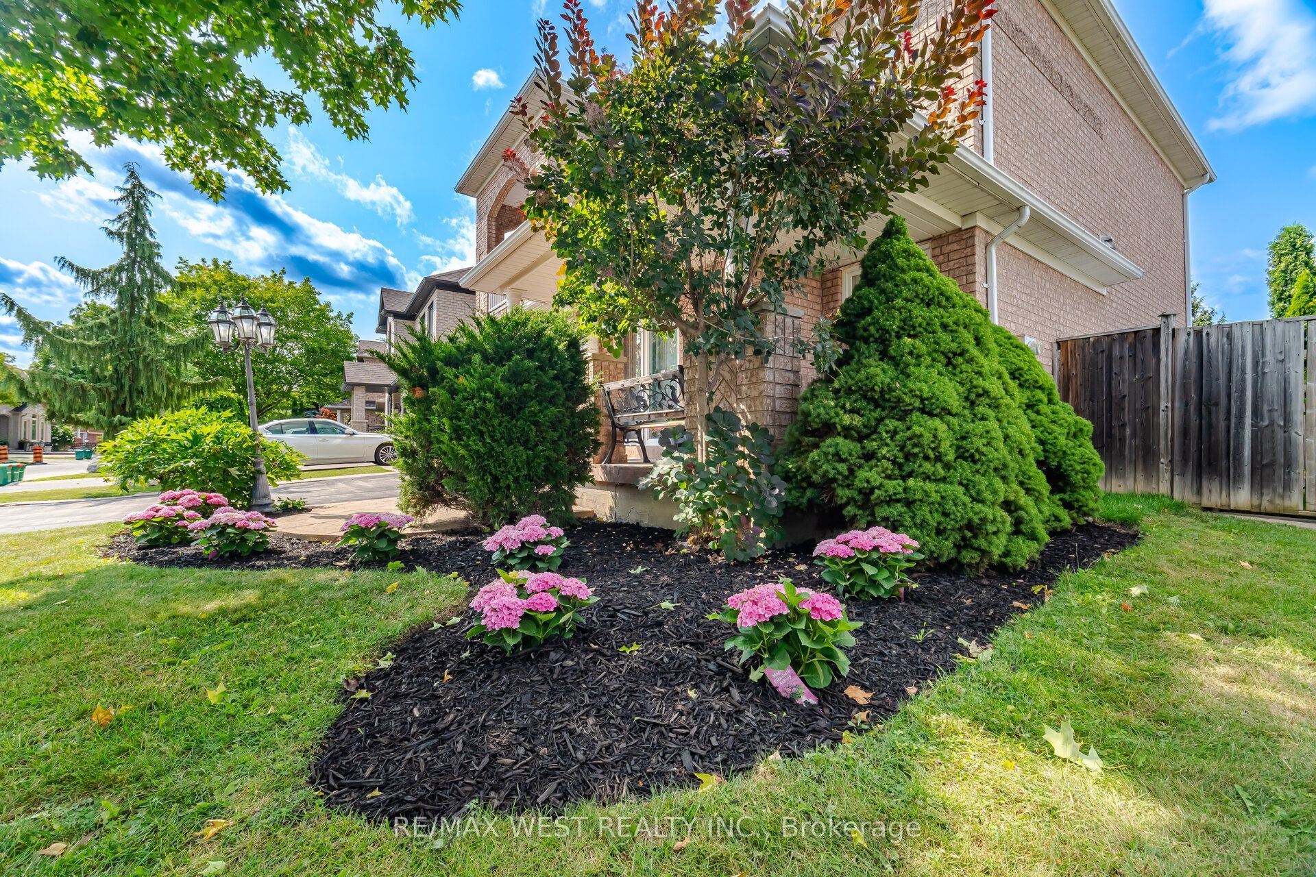 12 Mira Vista Place, Vaughan, ON L4M 1K9 photo 3