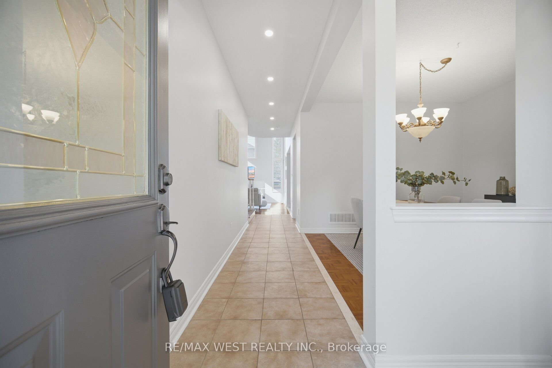 12 Mira Vista Place, Vaughan, ON L4M 1K9 photo 5