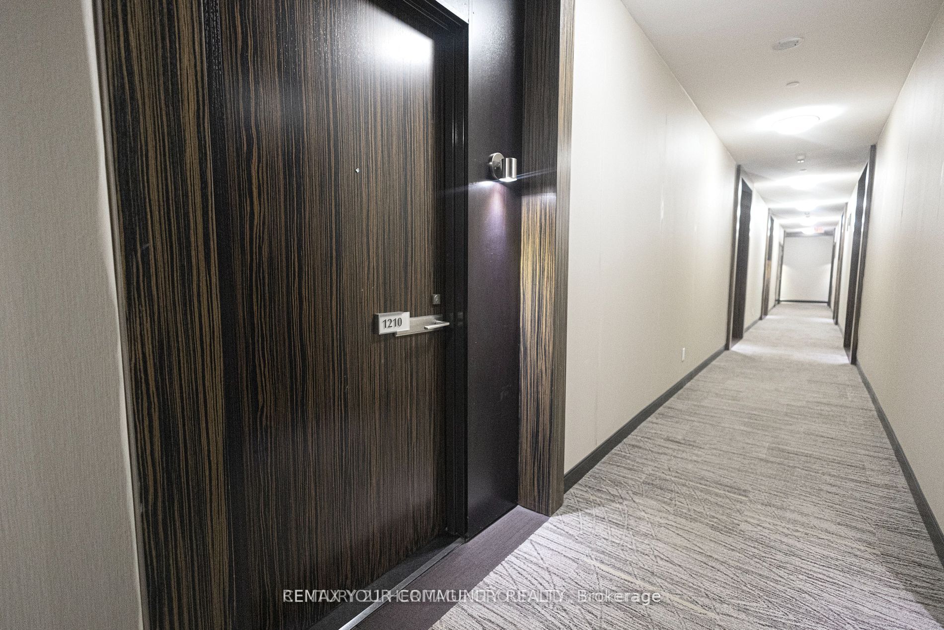 325 South Park Road 1210, Markham, ON L3T 7W2 photo 5