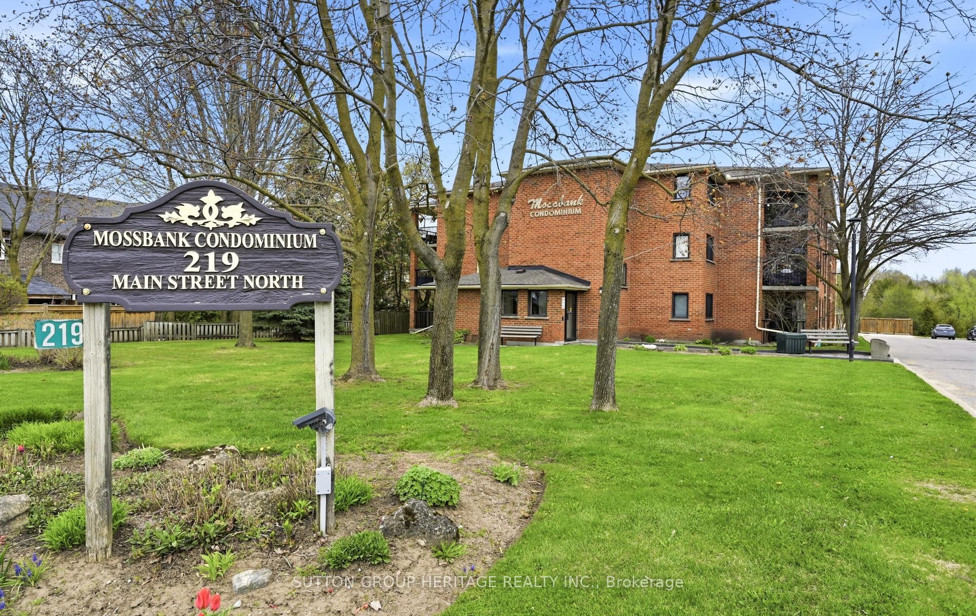 219 Main Street N 106, Uxbridge, ON L9P 1C4