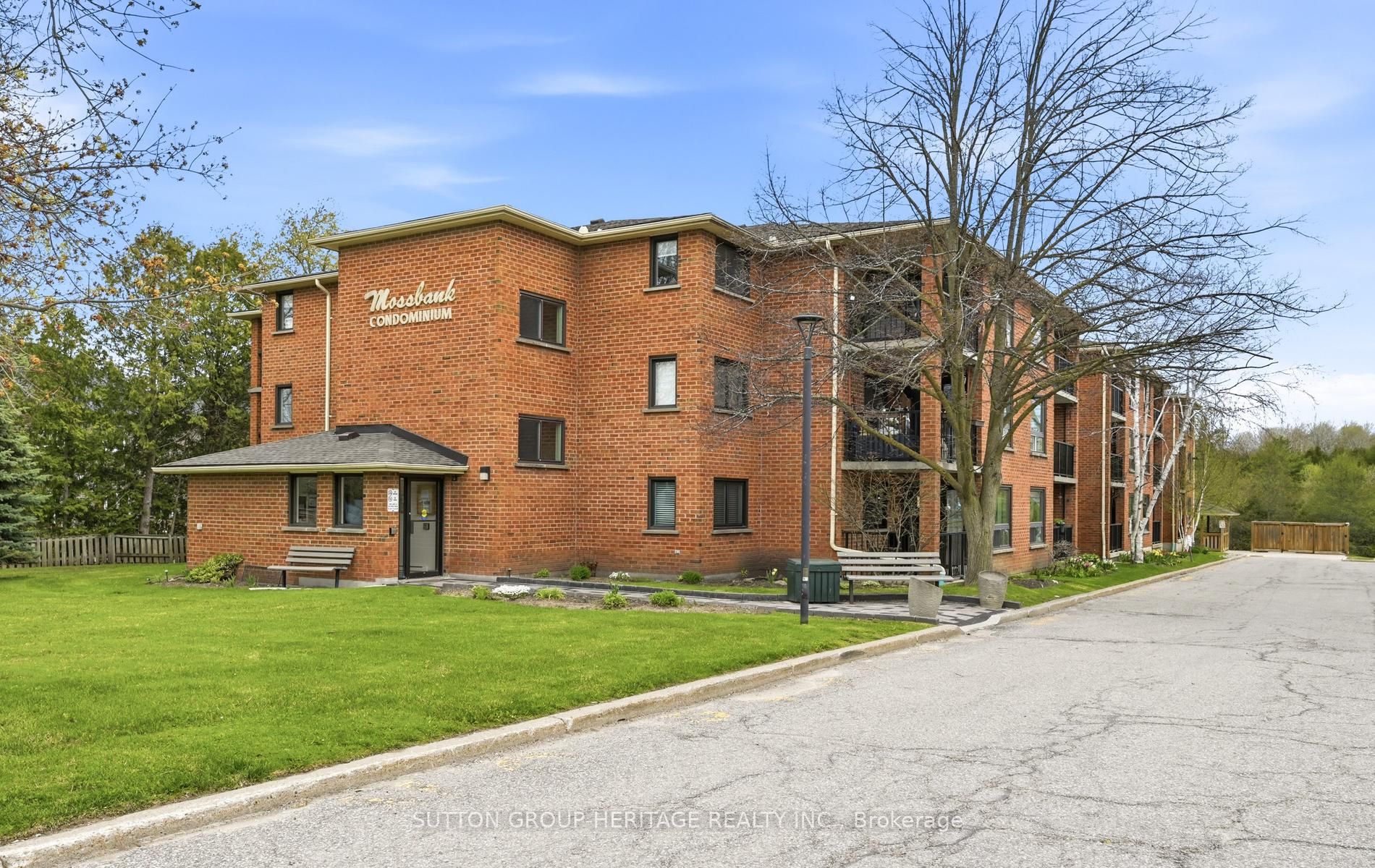 219 Main Street N 106, Uxbridge, ON L9P 1C4 photo 4