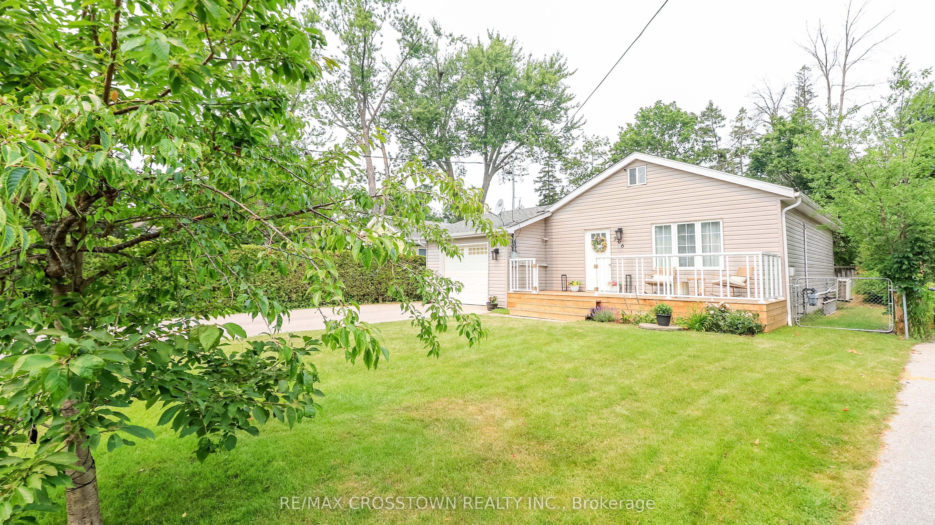 706 Reid Street, Innisfil, ON L9S 2E9 photo 2