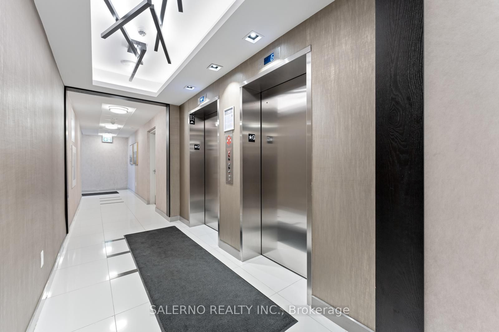 100 Eagle Rock Way 219, Vaughan, ON L6A 5B9 photo 5