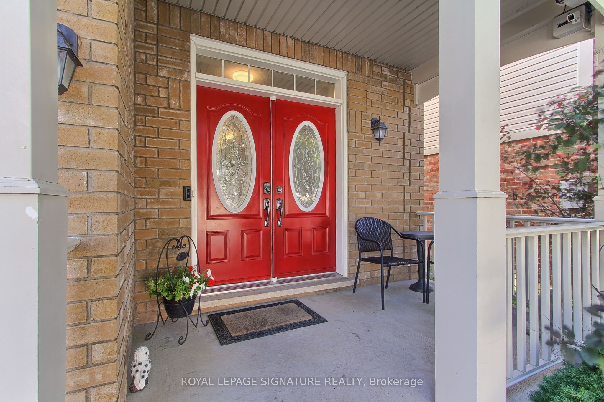 45 Mae Brooks Drive, Newmarket, ON L3X 3G8 photo 2