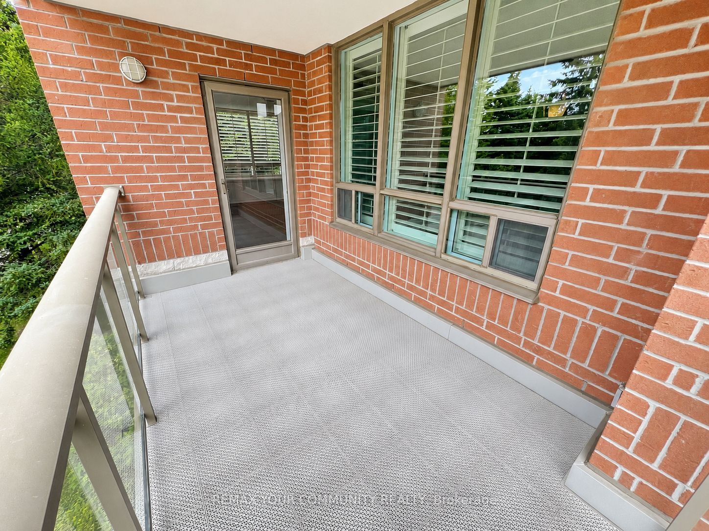 50 The Boardwalk Way 207, Markham, ON L6E 1B6 photo 3