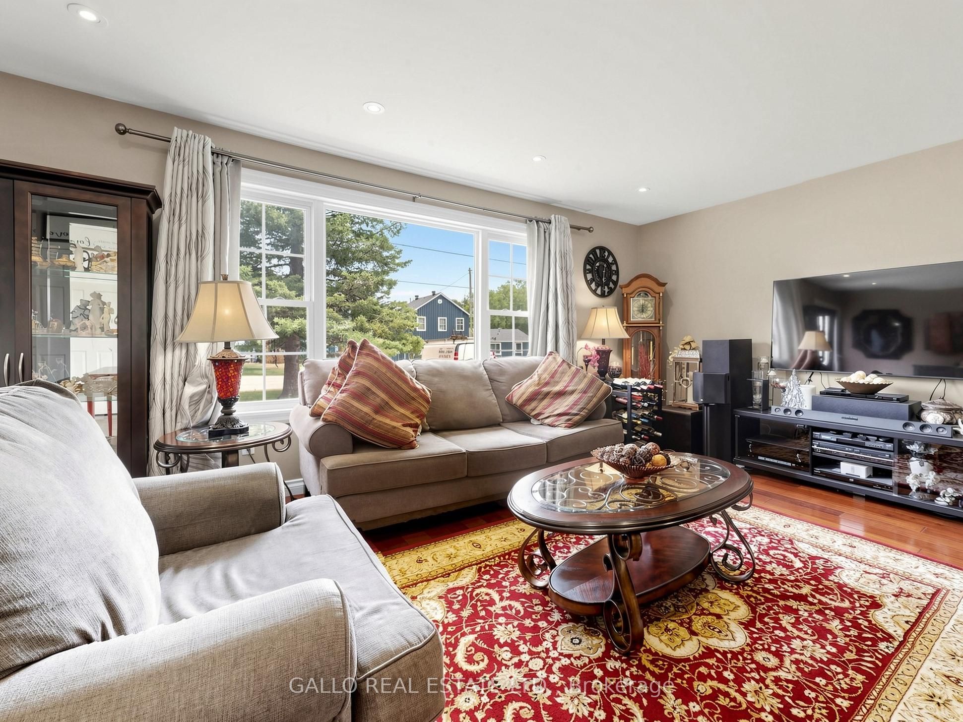 36 Elmvale Boulevard, Whitchurch-Stouffville, ON L4A 2Y3 photo 5