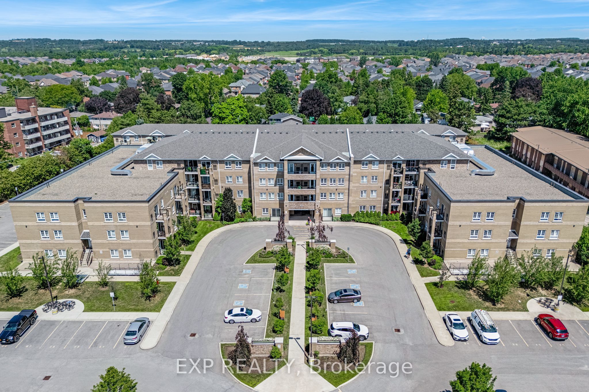 481 Rupert Avenue 414, Whitchurch-Stouffville, ON L4A 1V2