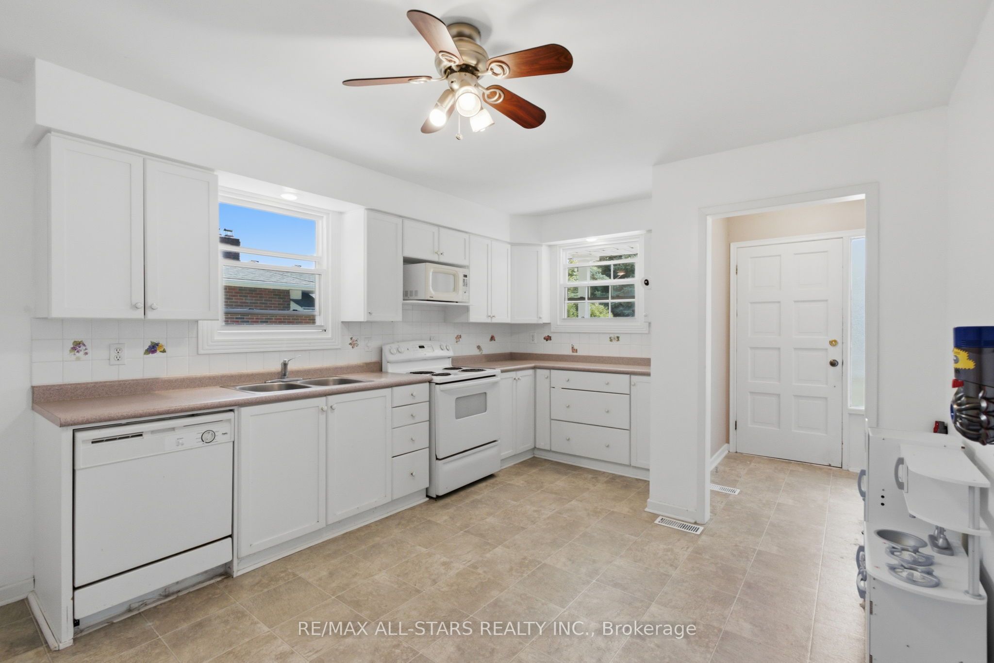 85 Reach Street, Uxbridge, ON L9P 1K4 photo 5