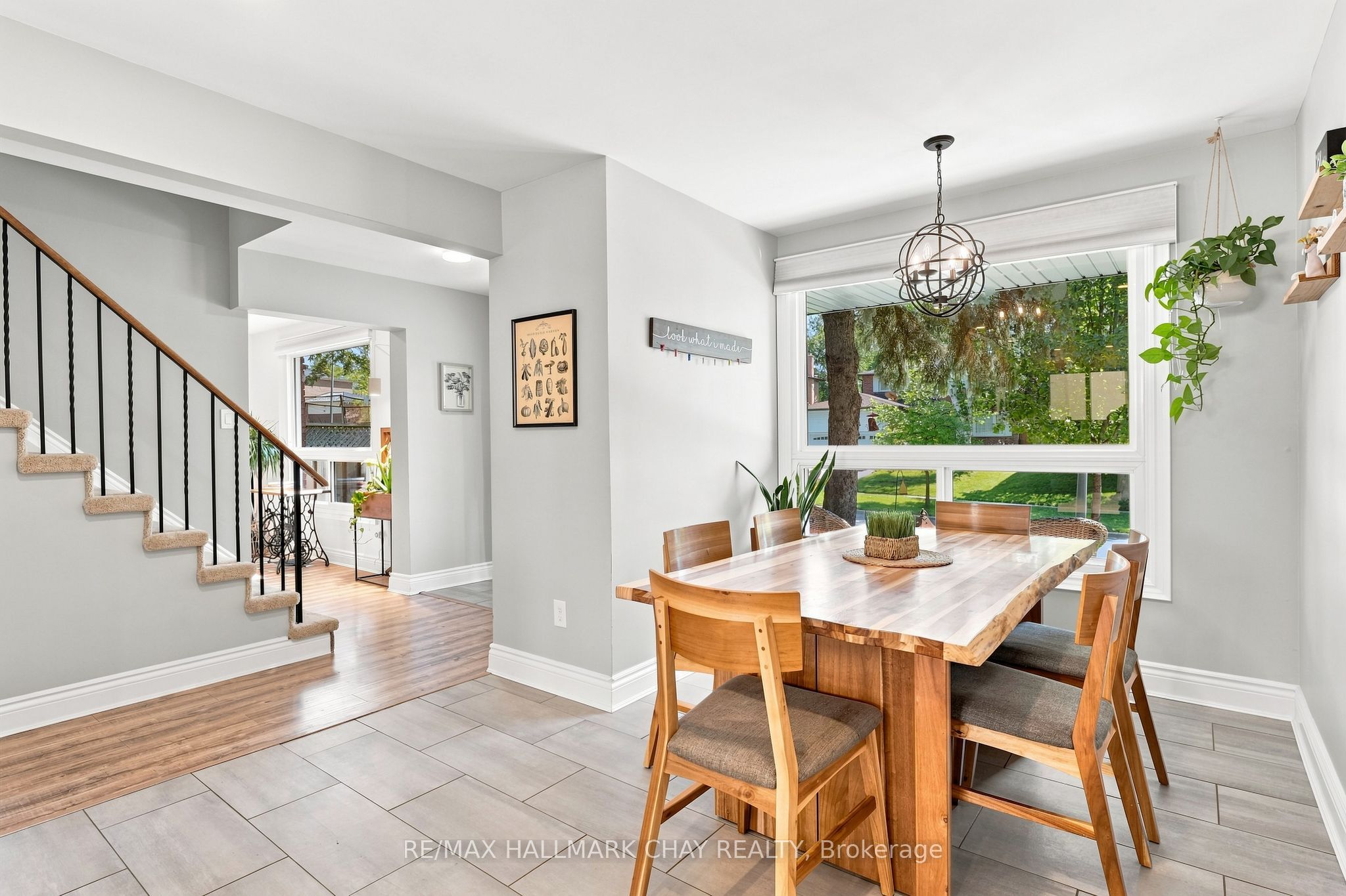 278 Carlisle Street, Newmarket, ON L3Y 6C1