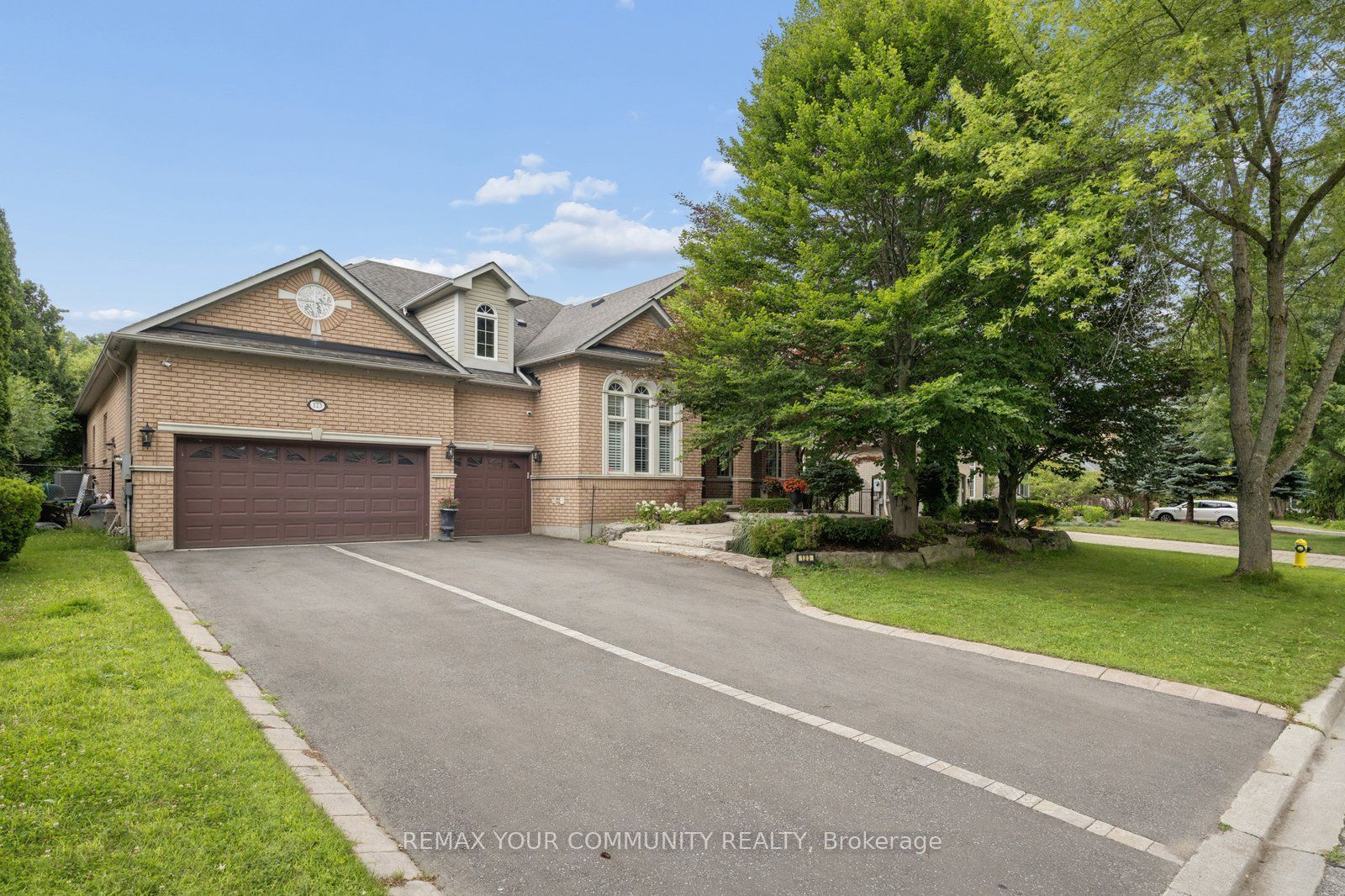123 Laurentian Boulevard, Vaughan, ON L6A 2V8 photo 3
