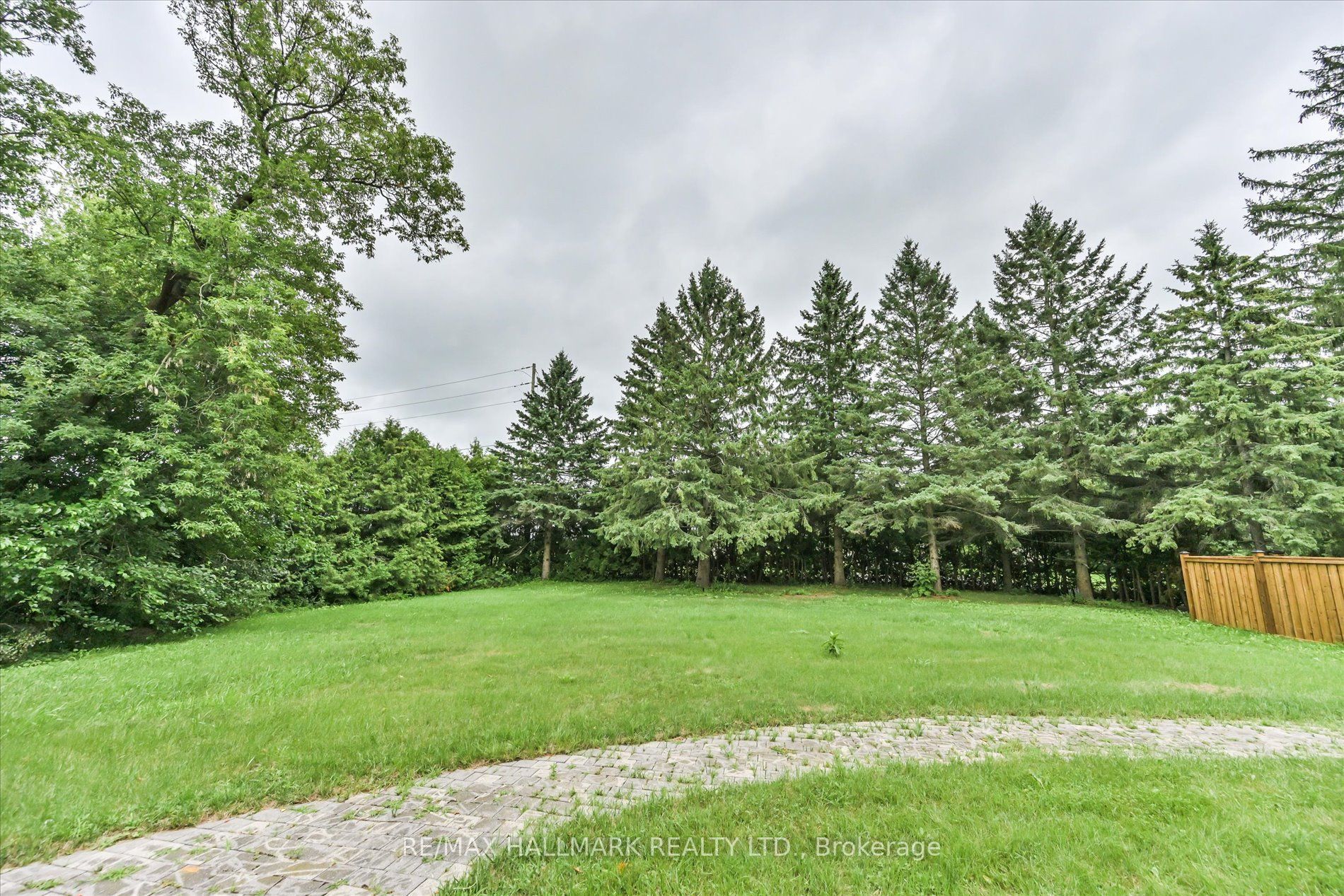 13918 Leslie Street E, Aurora, ON L4G 7C8 photo 3