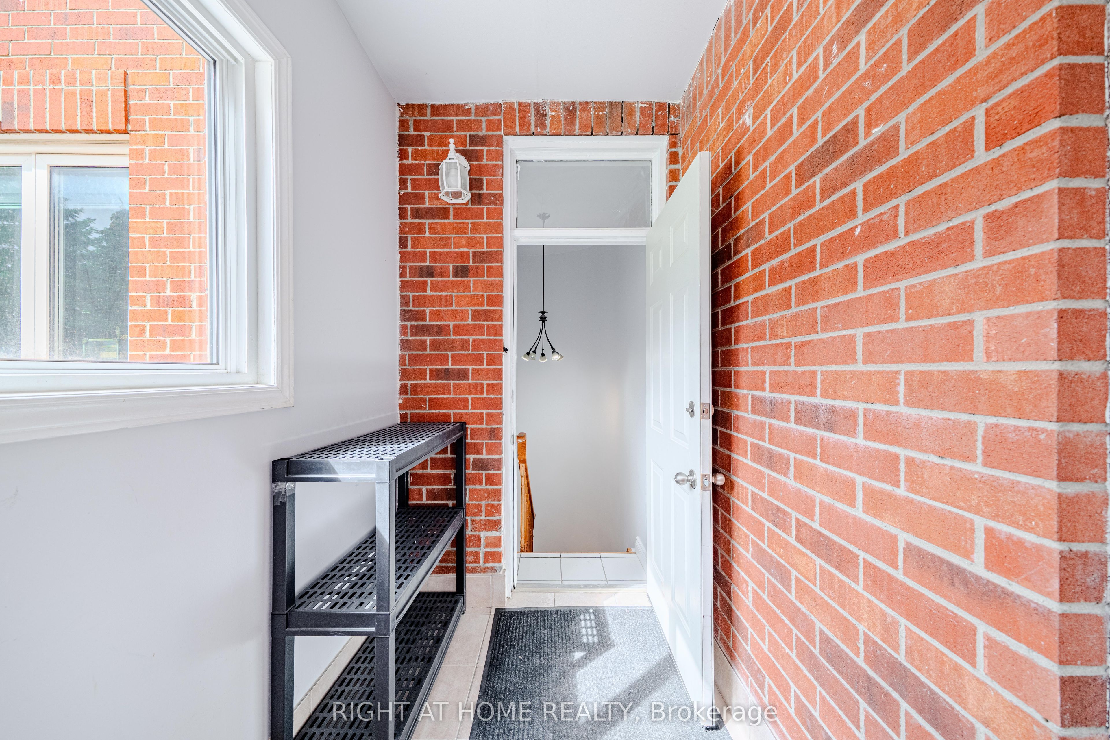 3 Glenayr Road Lower, Richmond Hill, ON L4B 2J5 photo 4