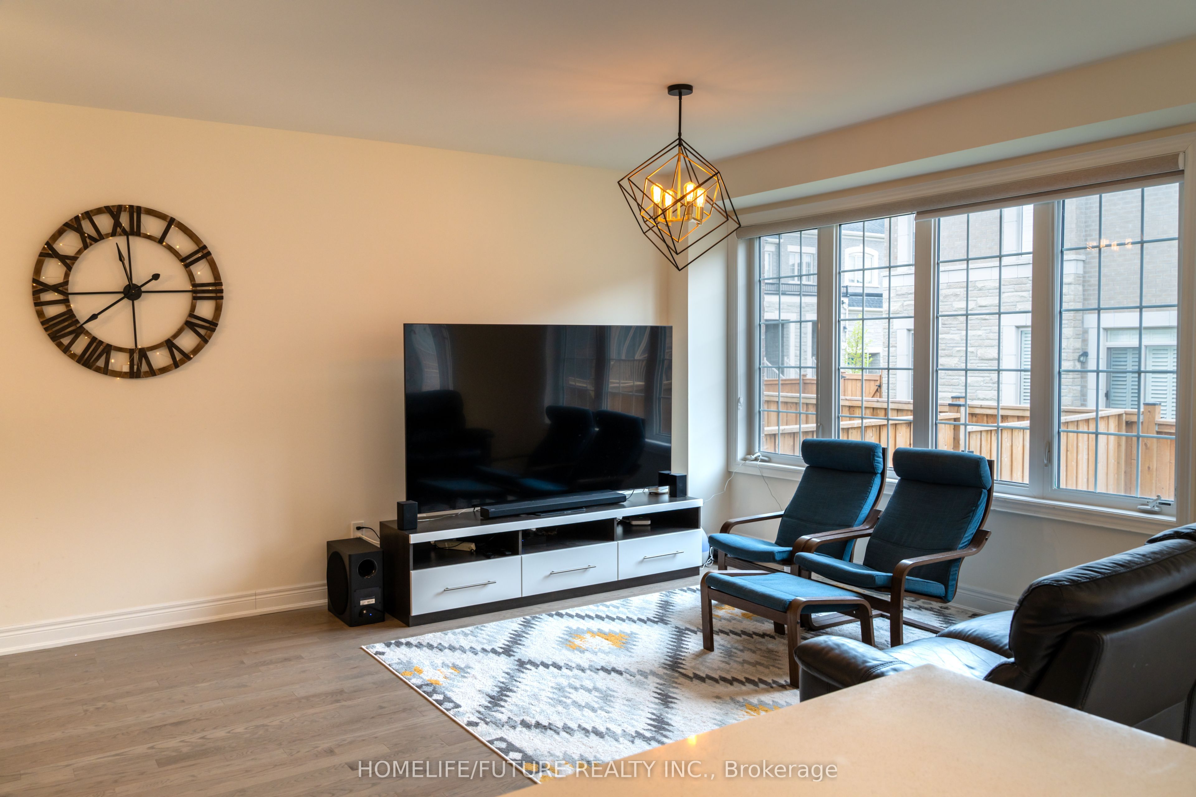 357 Kirkham Drive Main, Markham, ON L3S 0E8 photo 5