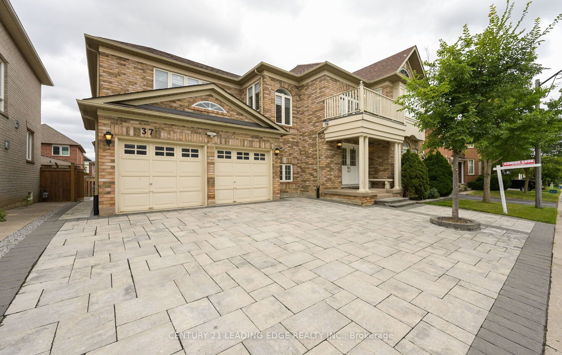 37 Drawbridge Drive, Markham, ON L6C 2B4 photo 2
