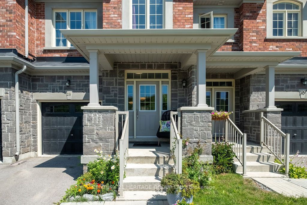 28 Cupples Farm Lane, East Gwillimbury, ON L0G 1M0 photo 5