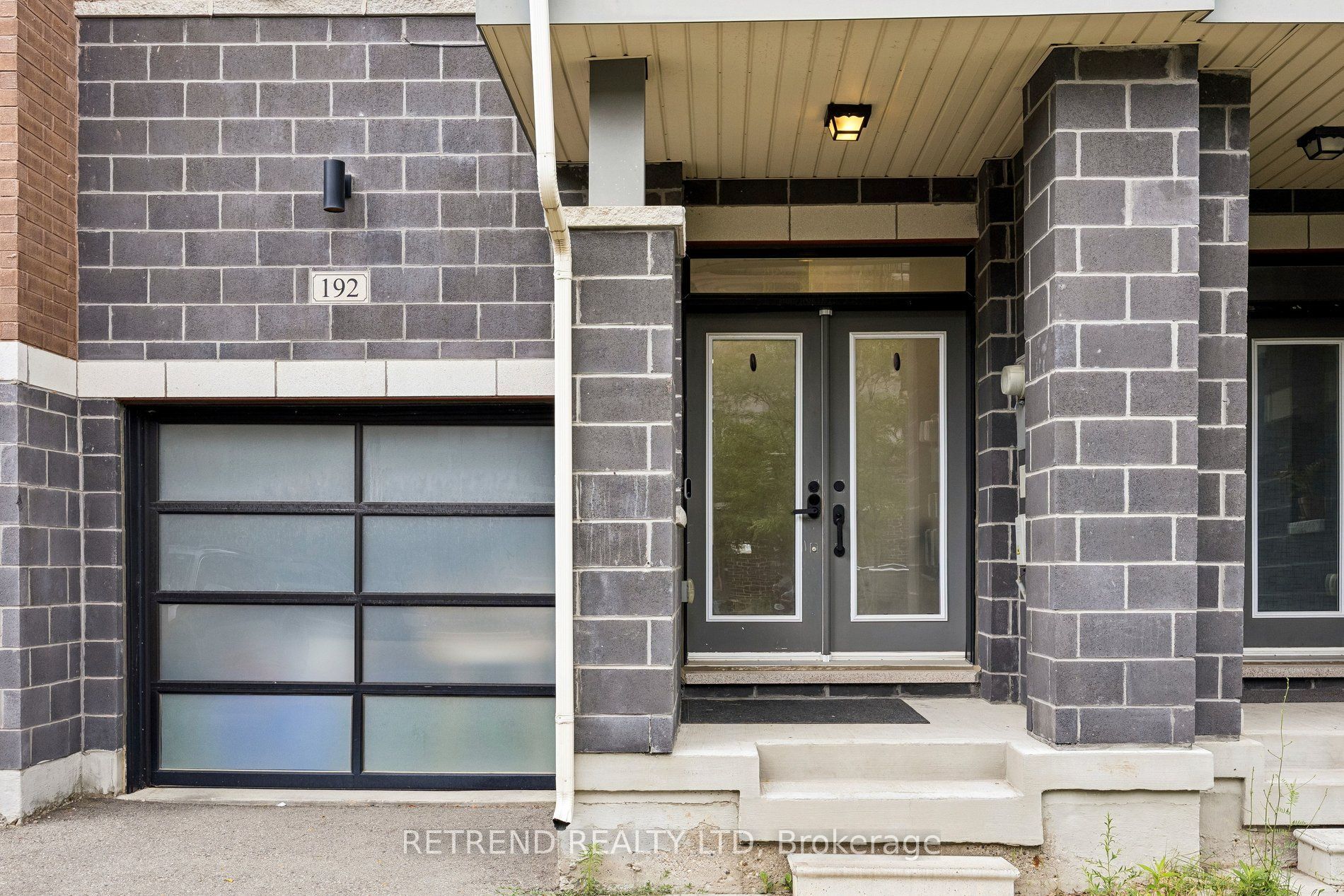 192 Salterton Circle, Vaughan, ON L6A 4Z2 photo 4