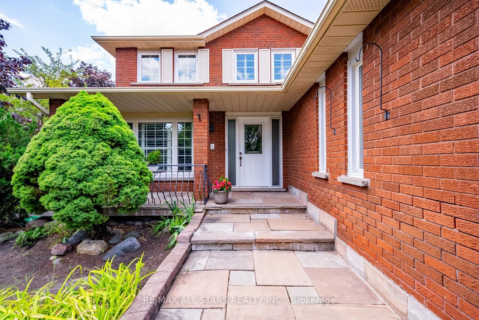 112 Jimston Drive, Markham, ON L3R 6R1 photo 3