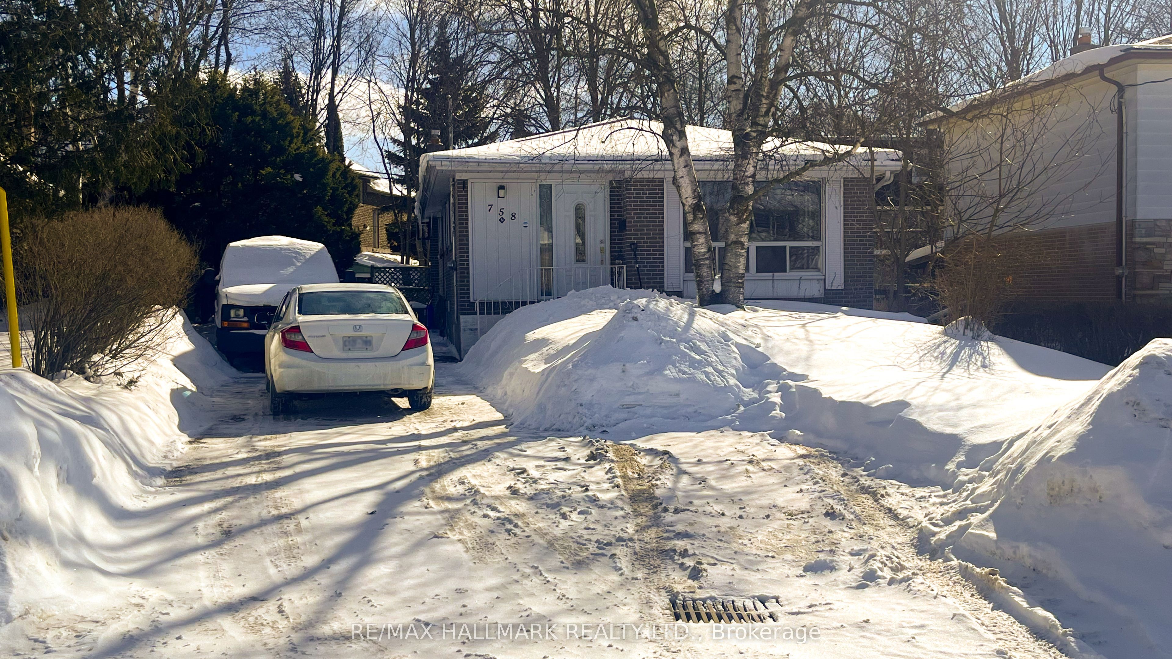 758 Botany Hill Crescent, Newmarket, ON L3Y 3A8 photo 2