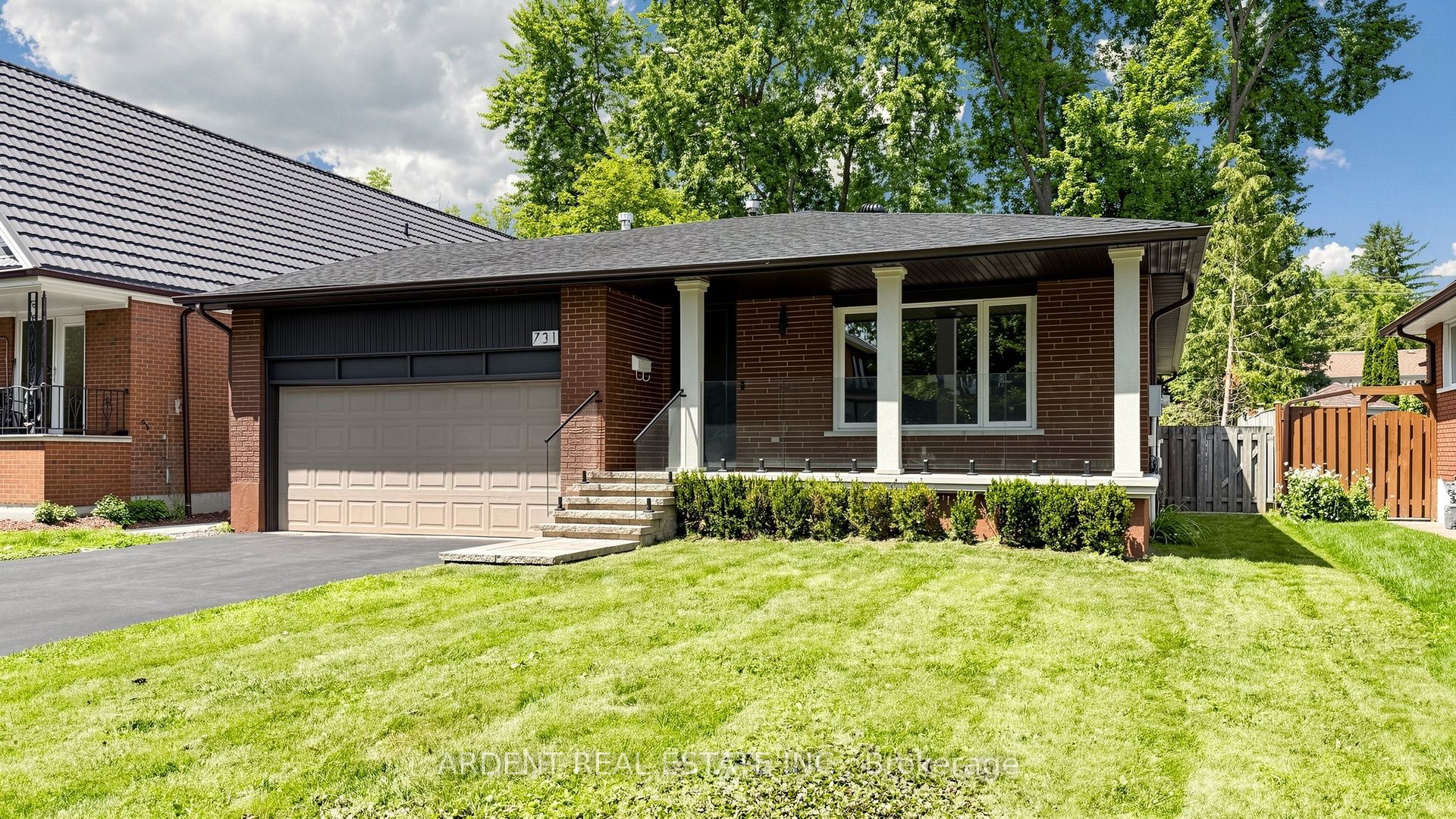 731 Allan Avenue, Newmarket, ON L3Y 1H7 photo 3