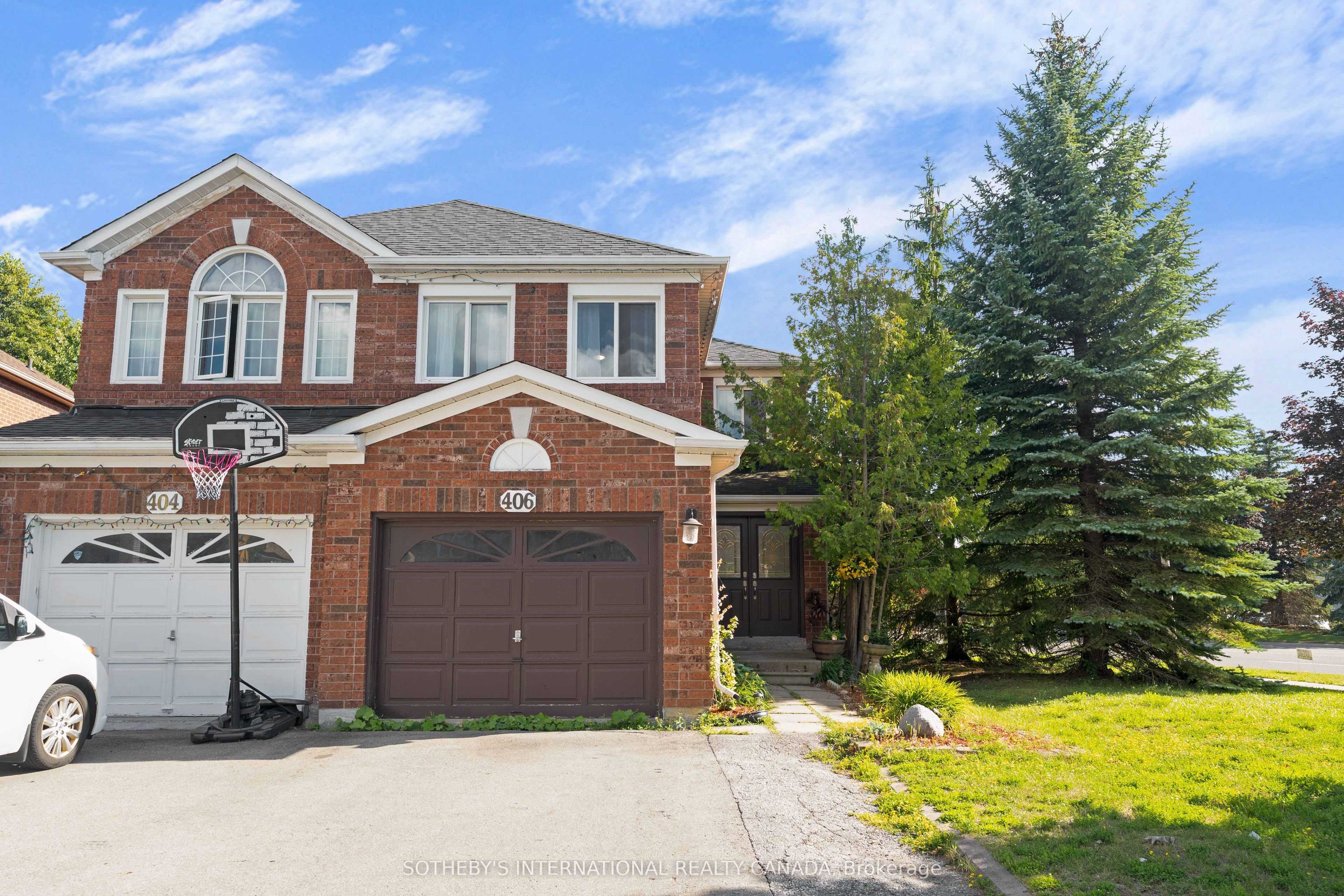 406 Pinnacle Trail, Aurora, ON L4G 7G6