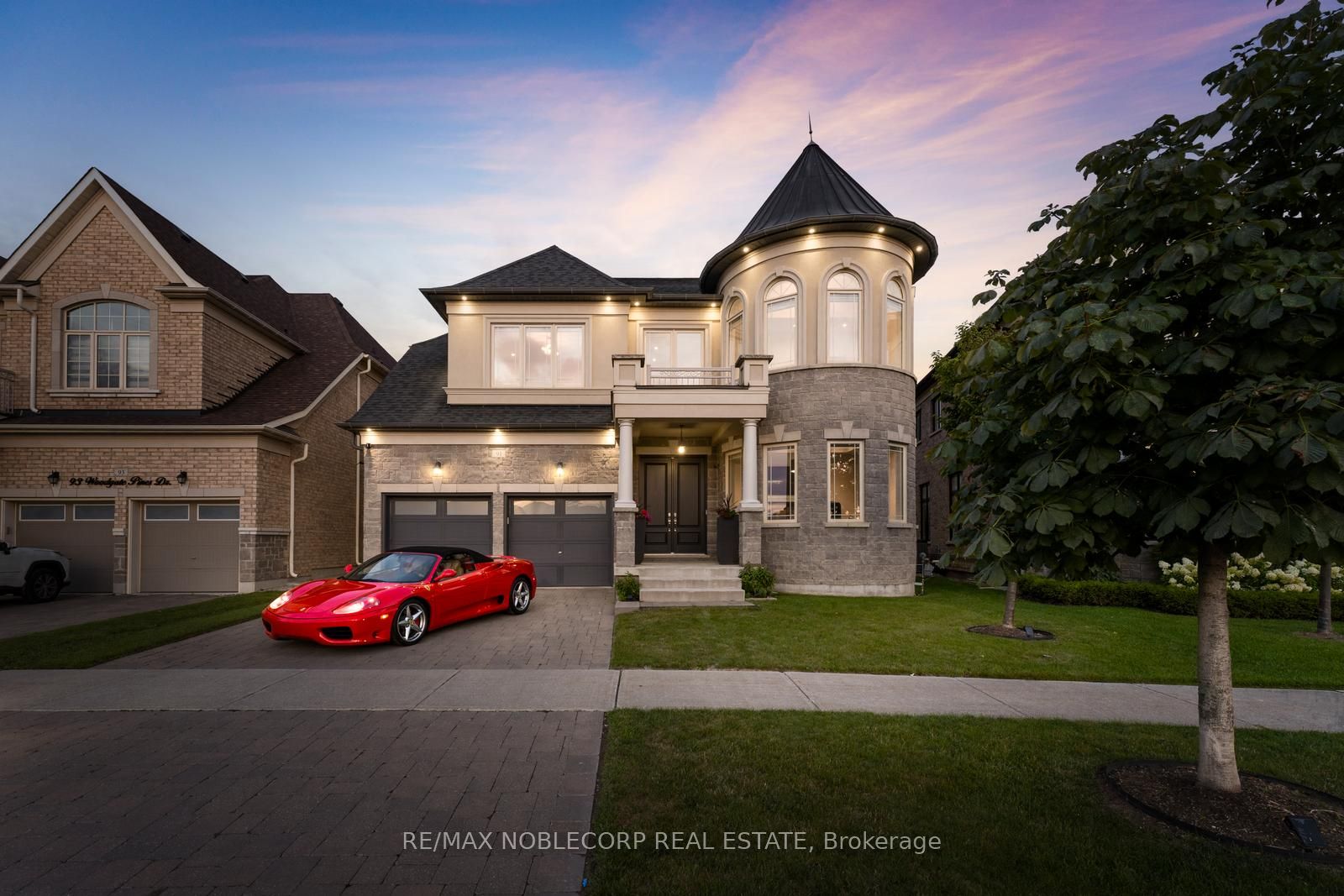 91 Woodgate Pines Drive, Vaughan, ON L4H 4A4