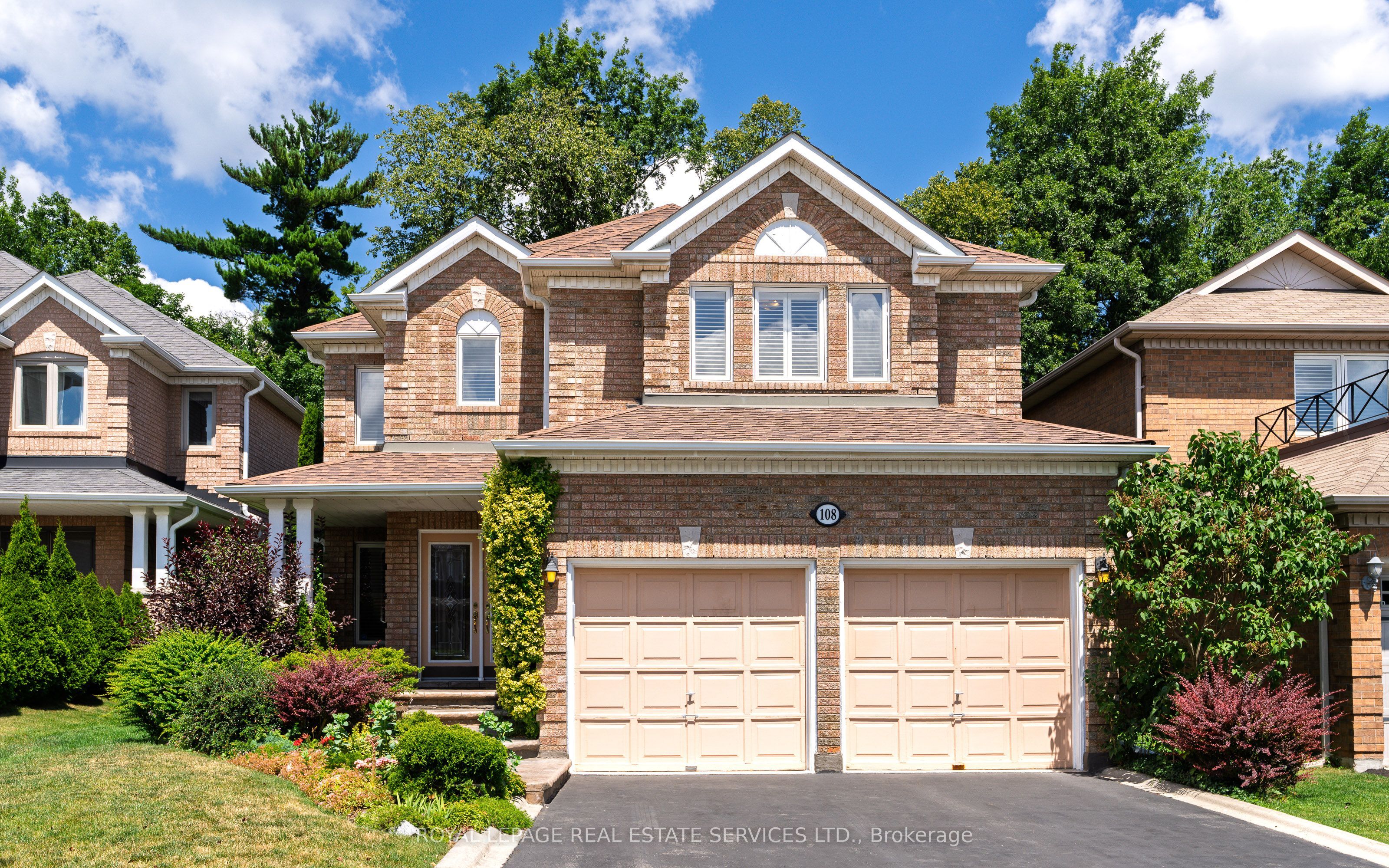 108 Sweet Water Crescent, Richmond Hill, ON L4S 2B4 photo 2