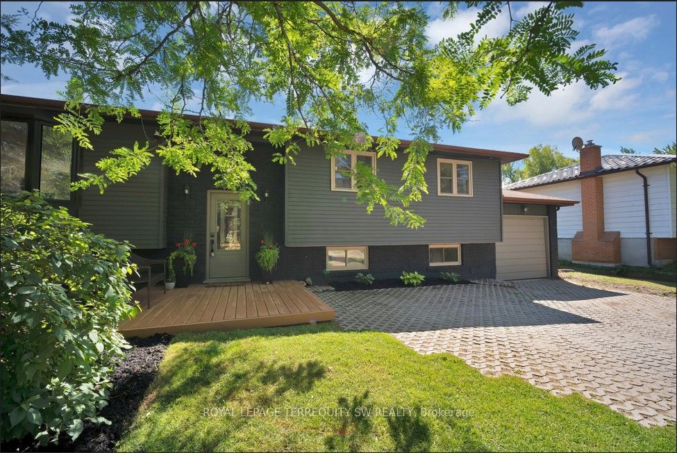 2249 Willard Avenue, Innisfil, ON L9S 2B8 photo 2