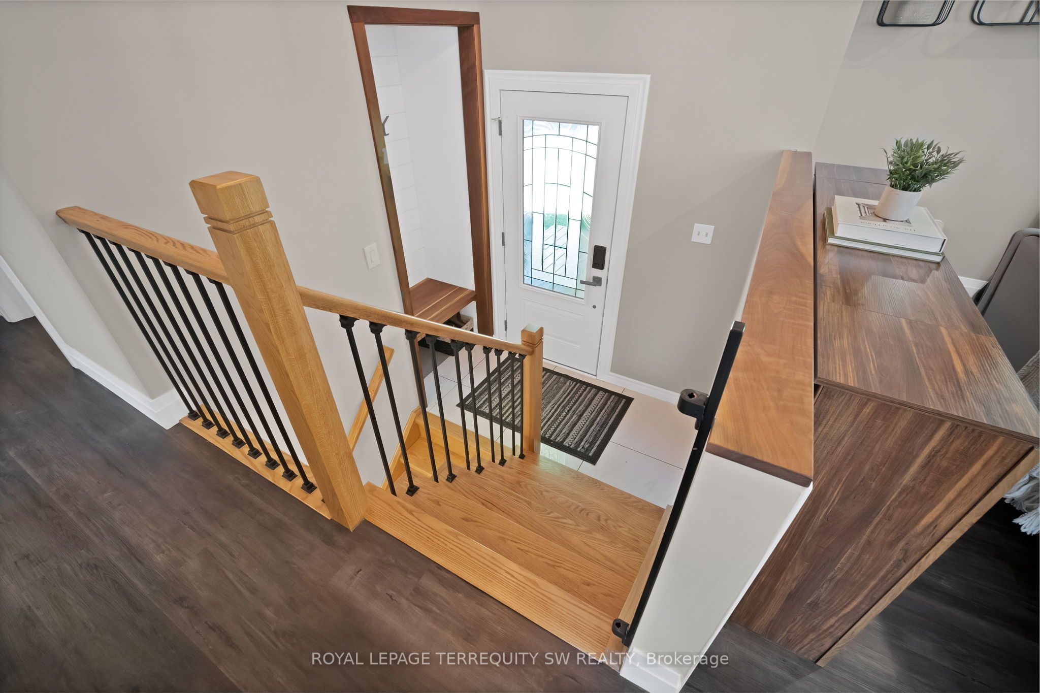 2249 Willard Avenue, Innisfil, ON L9S 2B8 photo 4