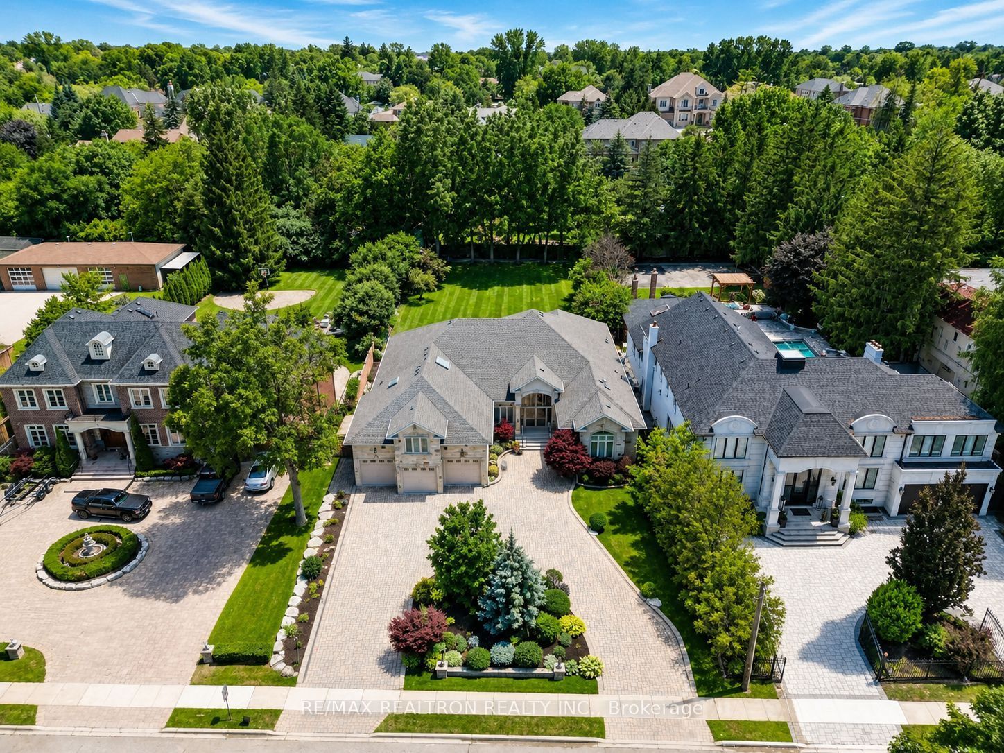 16 Boyle Drive, Richmond Hill, ON L4C 6C9 photo 5