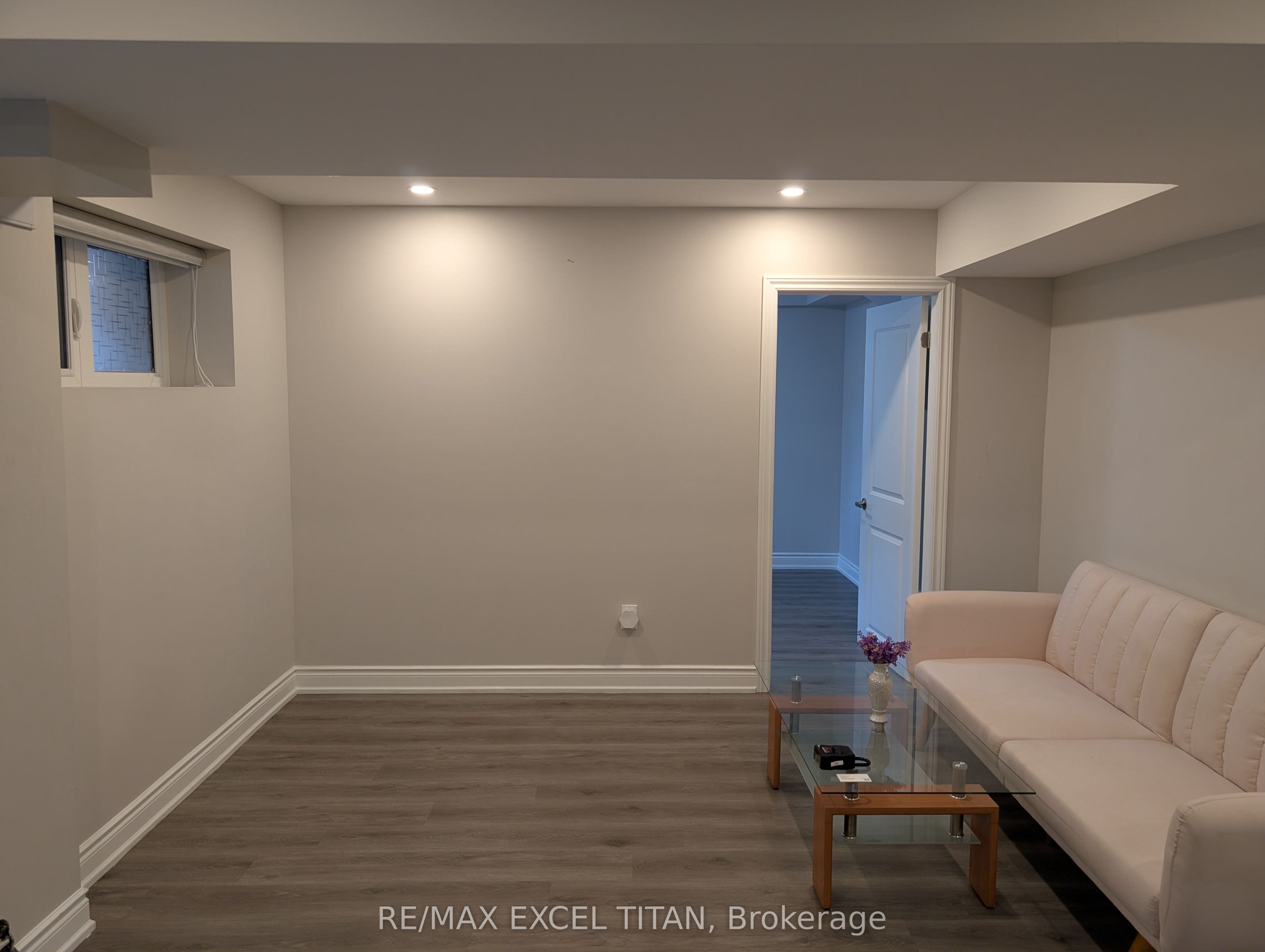 122 Factor Street Bsmnt, Vaughan, ON L4H 5B6 photo 5