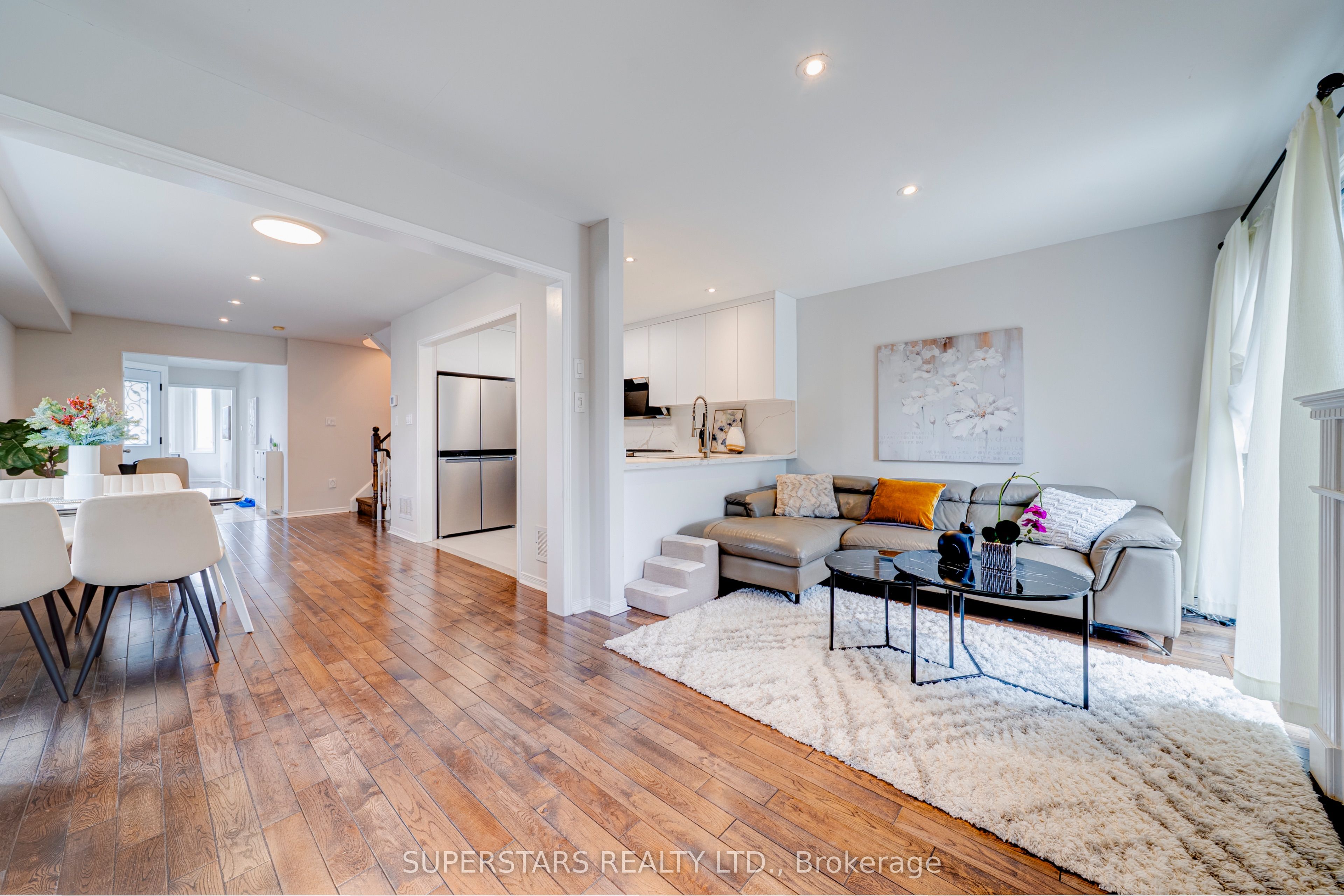 1 Baffin Court, Richmond Hill, ON L4B 4J6 photo 5