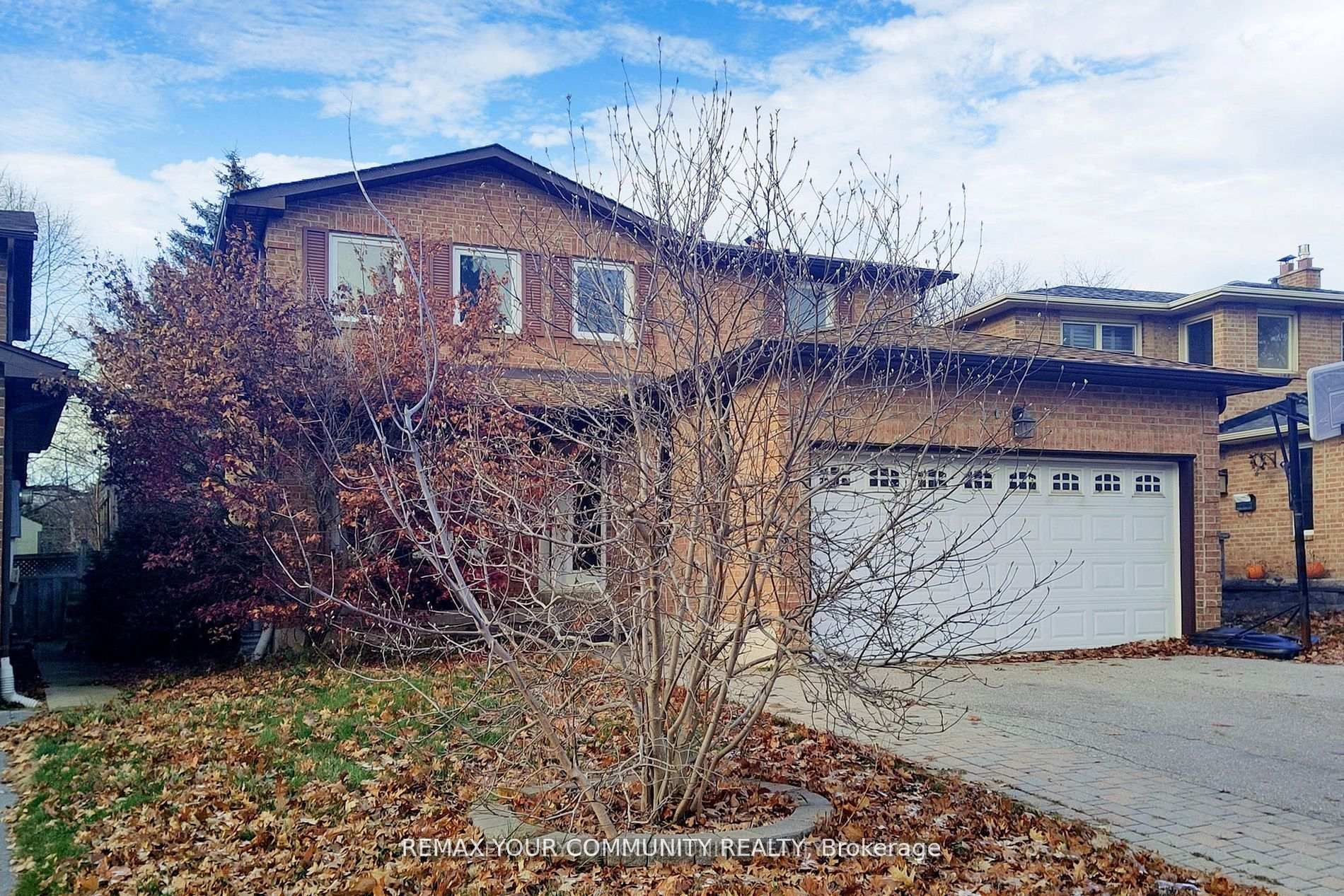 52 Mccallum Drive, Richmond Hill, ON L4C 7S8