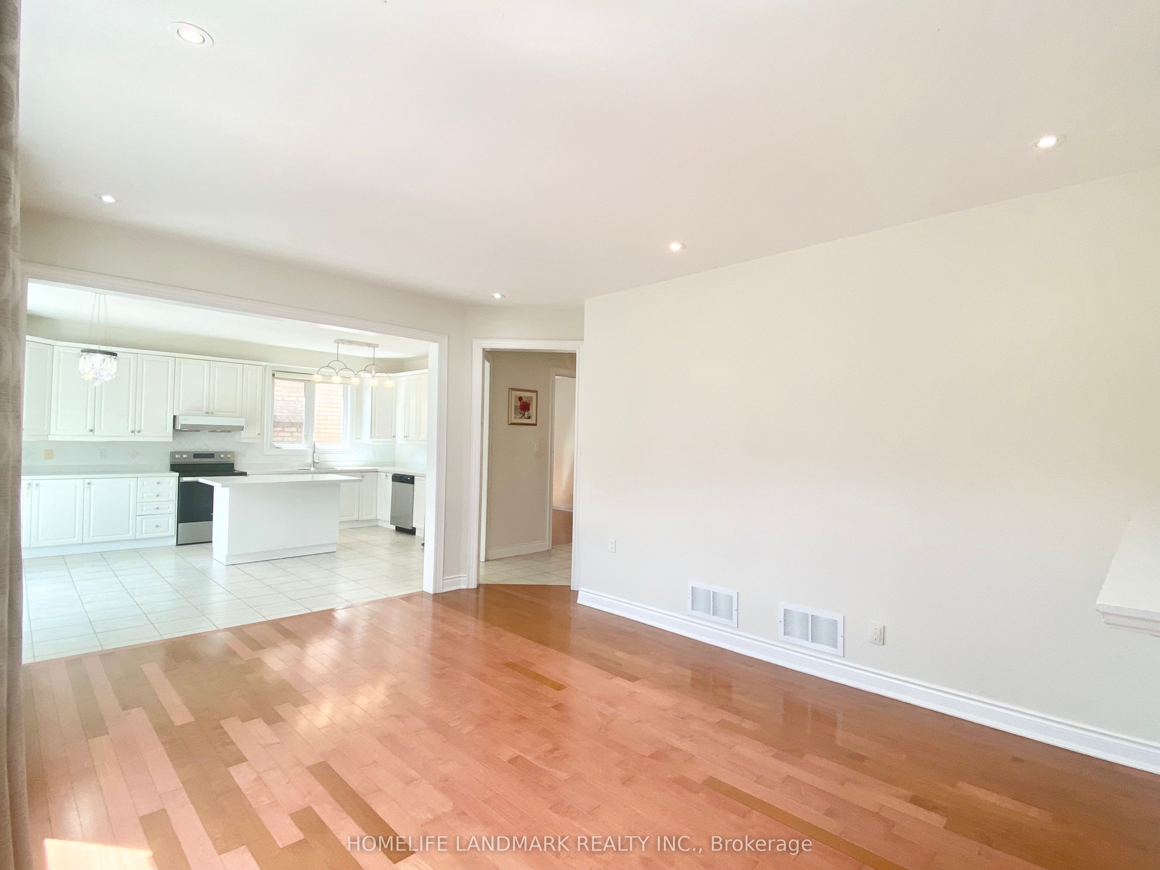315 Weldrick Road, Richmond Hill, ON L4C 0A7 photo 2