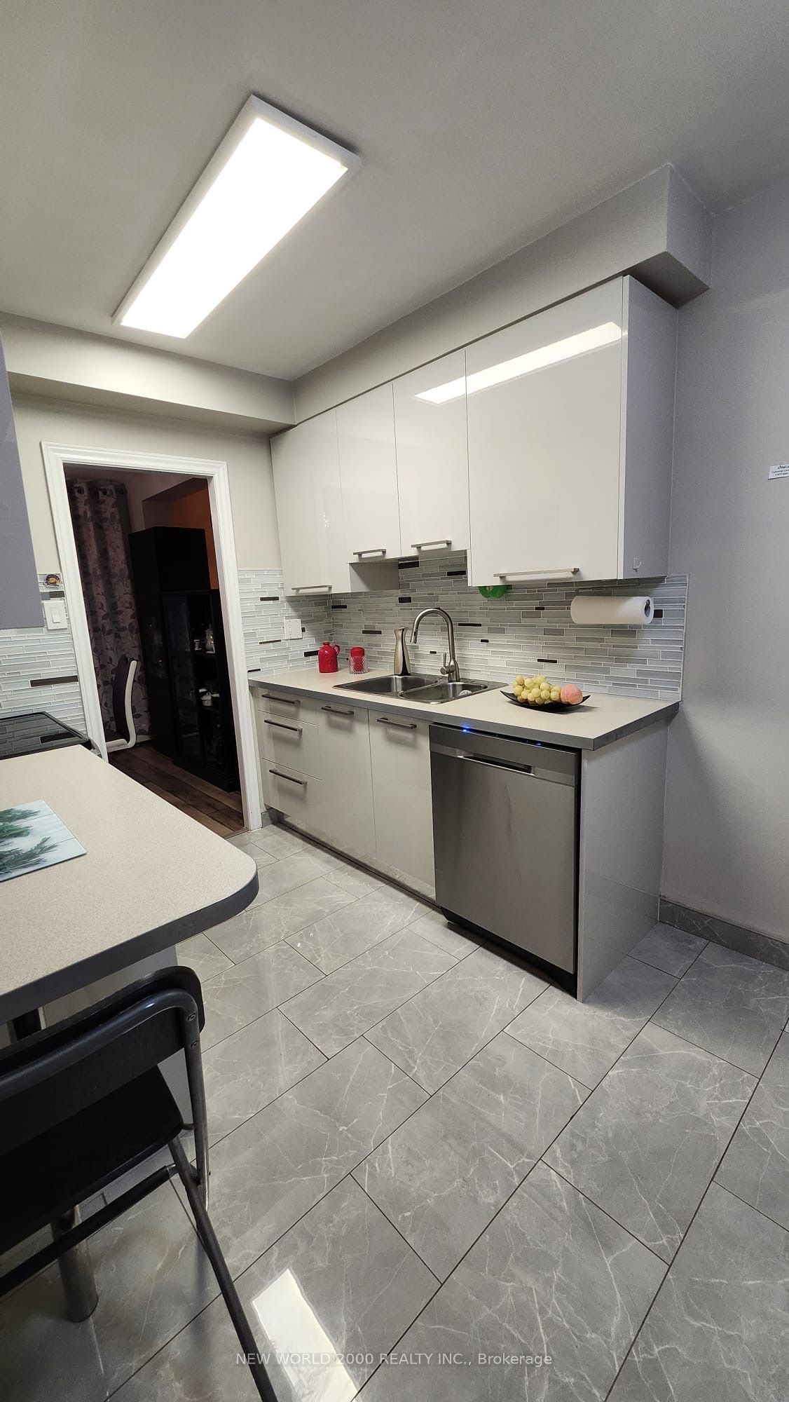 180 Dudley Avenue 602, Markham, ON L3T 4X2 photo 4