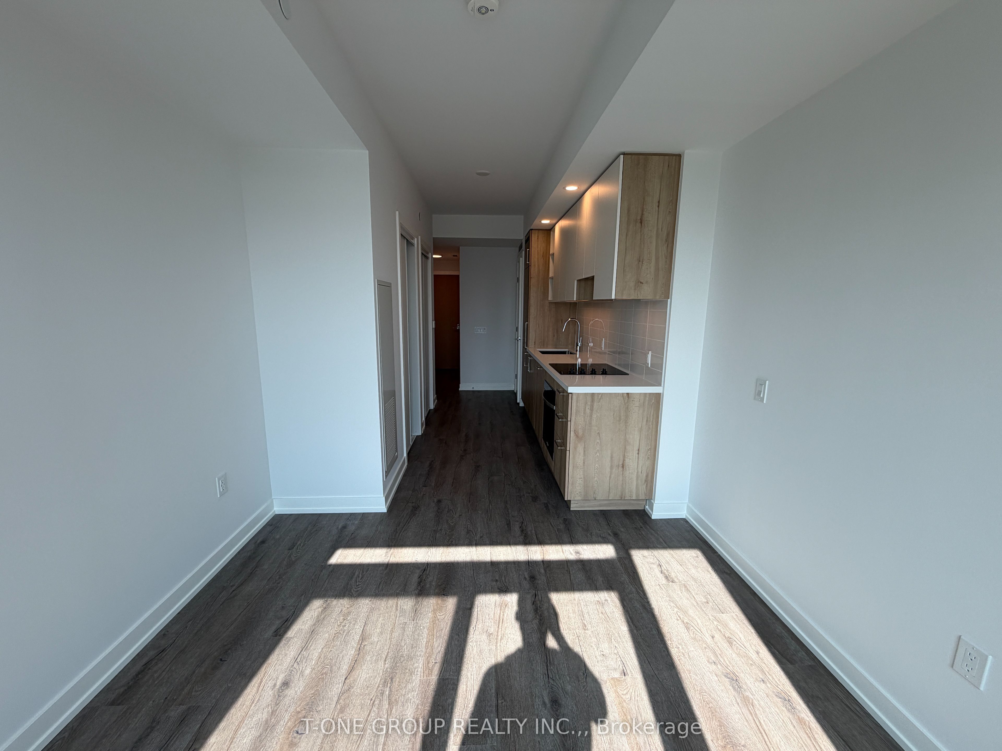 21 Meadowdale Road 703, Vaughan, ON L4K 0H6 photo 5