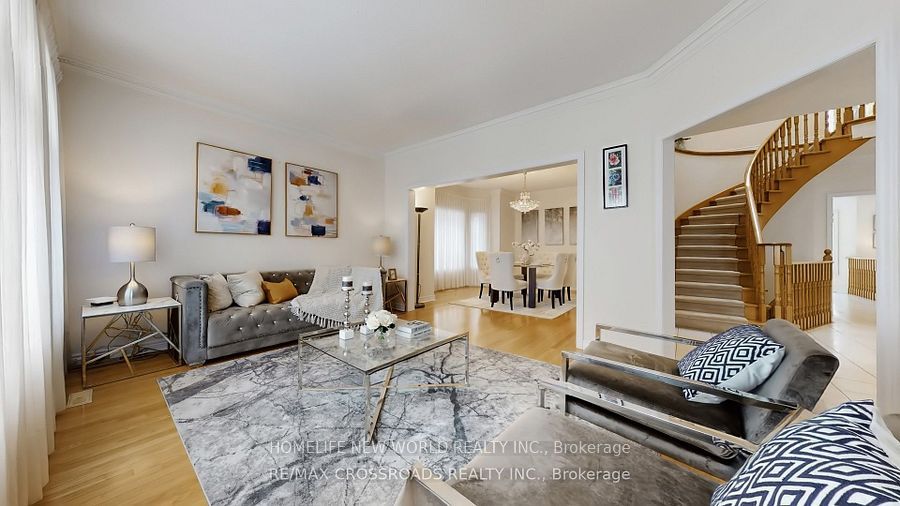 73 Reansbury Crescent, Markham, ON L6C 1Y3 photo 2