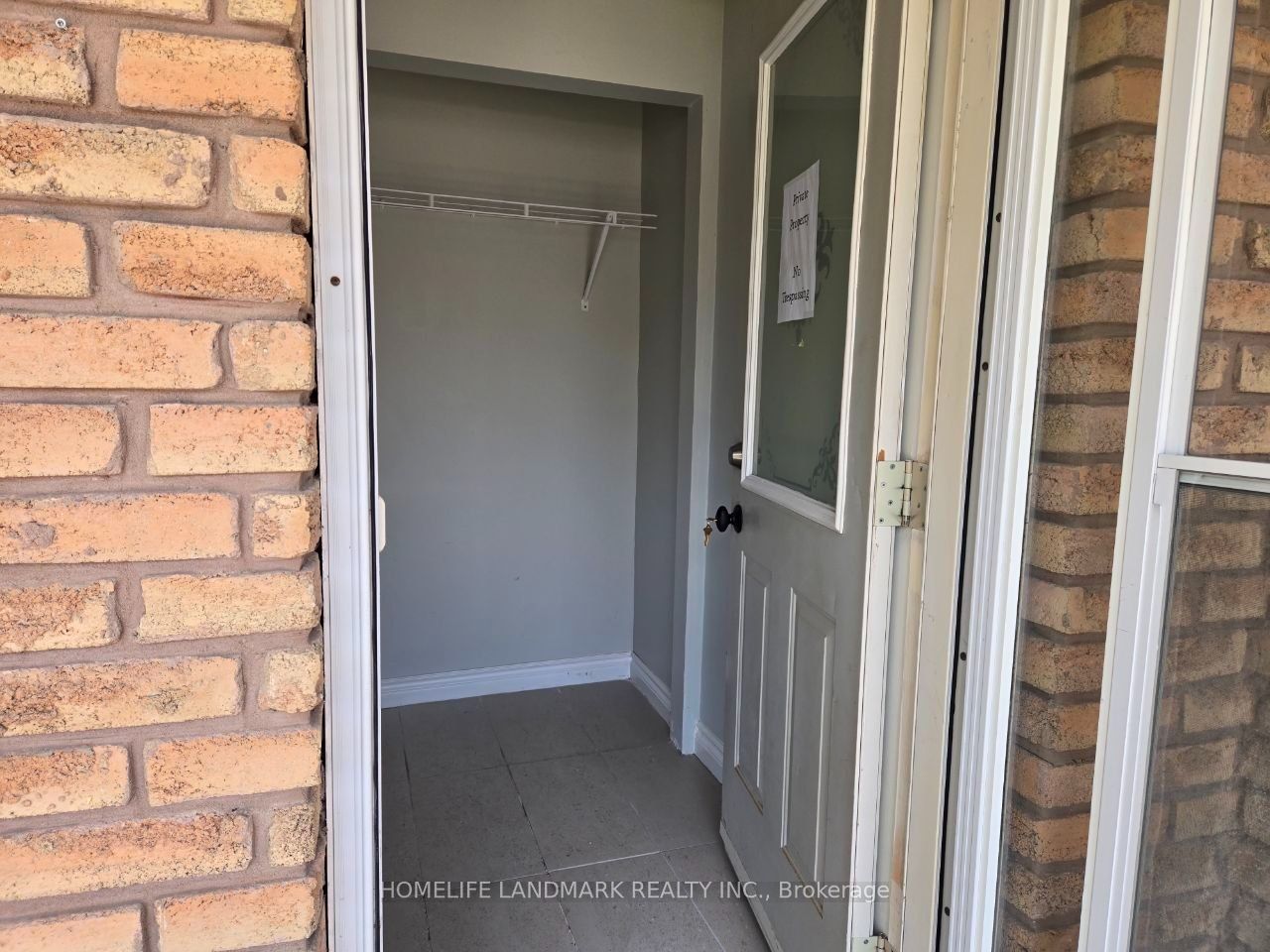22 Centre Street 2, Aurora, ON L4G 1J6 photo 5