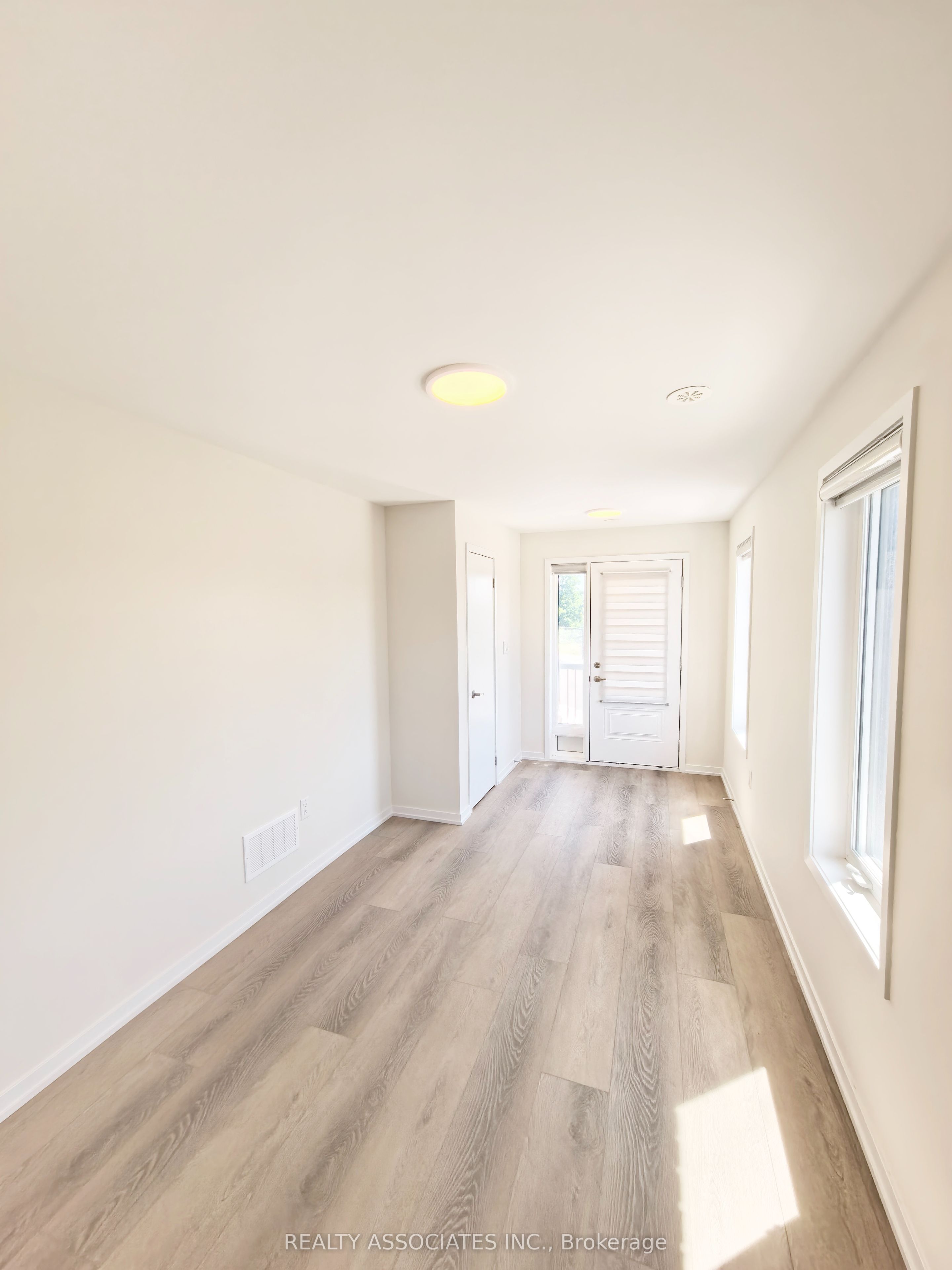 127 Matawin Lane, Richmond Hill, ON L4B 0H7 photo 5